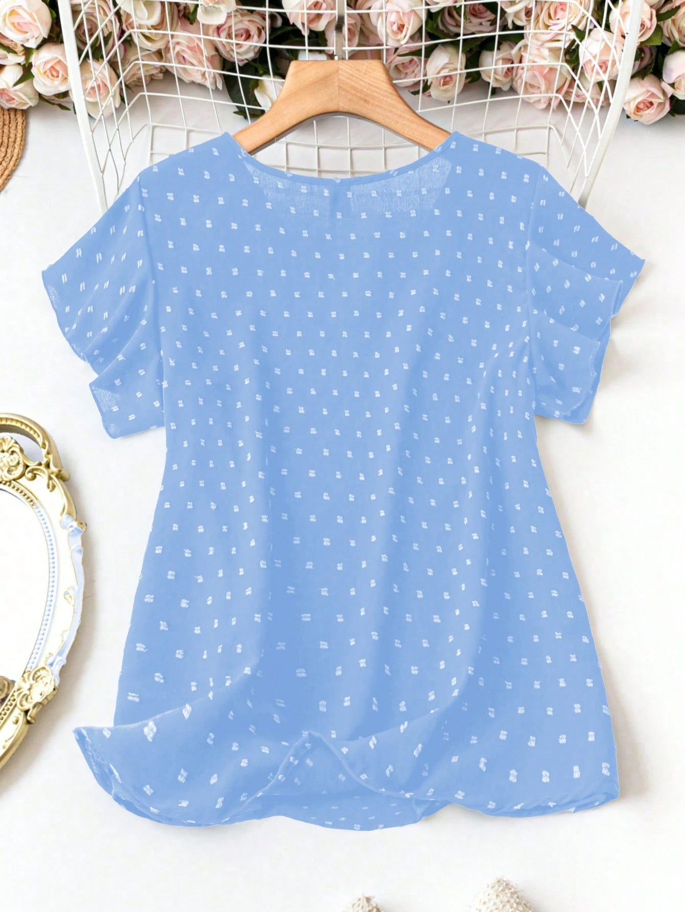 LUNE Plus Size V-Neck Short Sleeve Polka Dot Casual Loose Comfortable Fashionable Shirt, For Summer