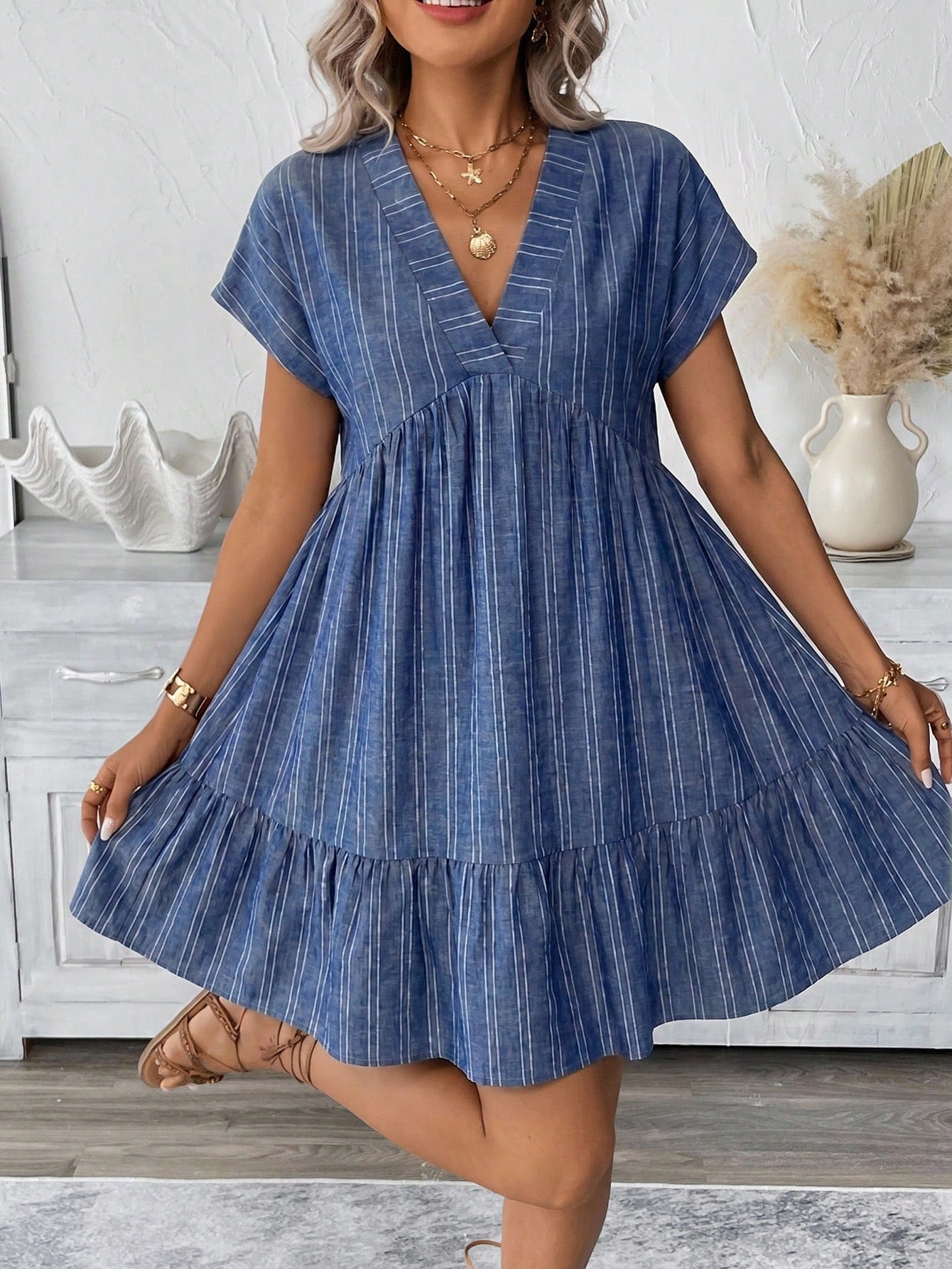 LUNE Women's Blue Striped Print Short Dress