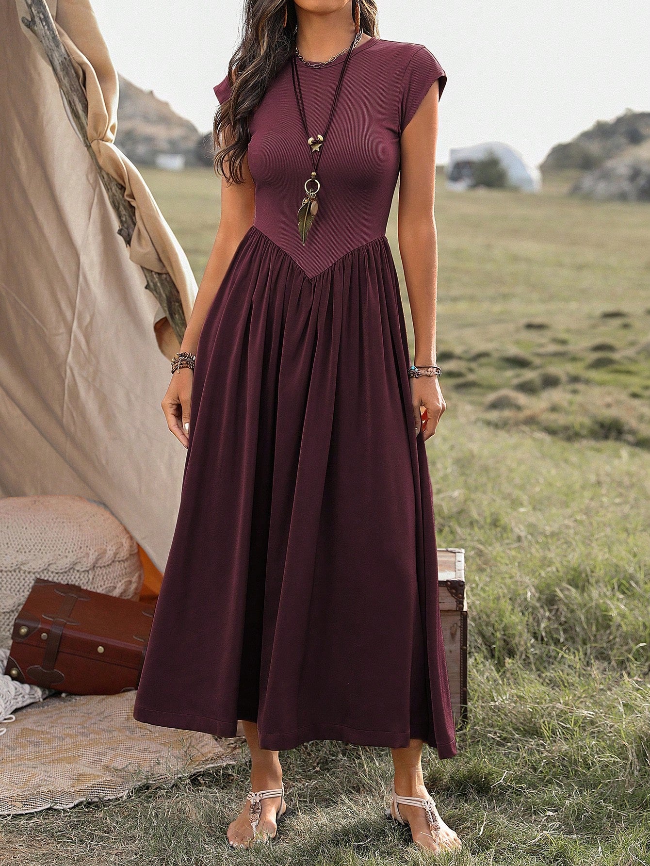 LUNE Women's Solid Color Round Neck Pleated Long Dress, Casual & Holiday Style Maxi Women Outfit