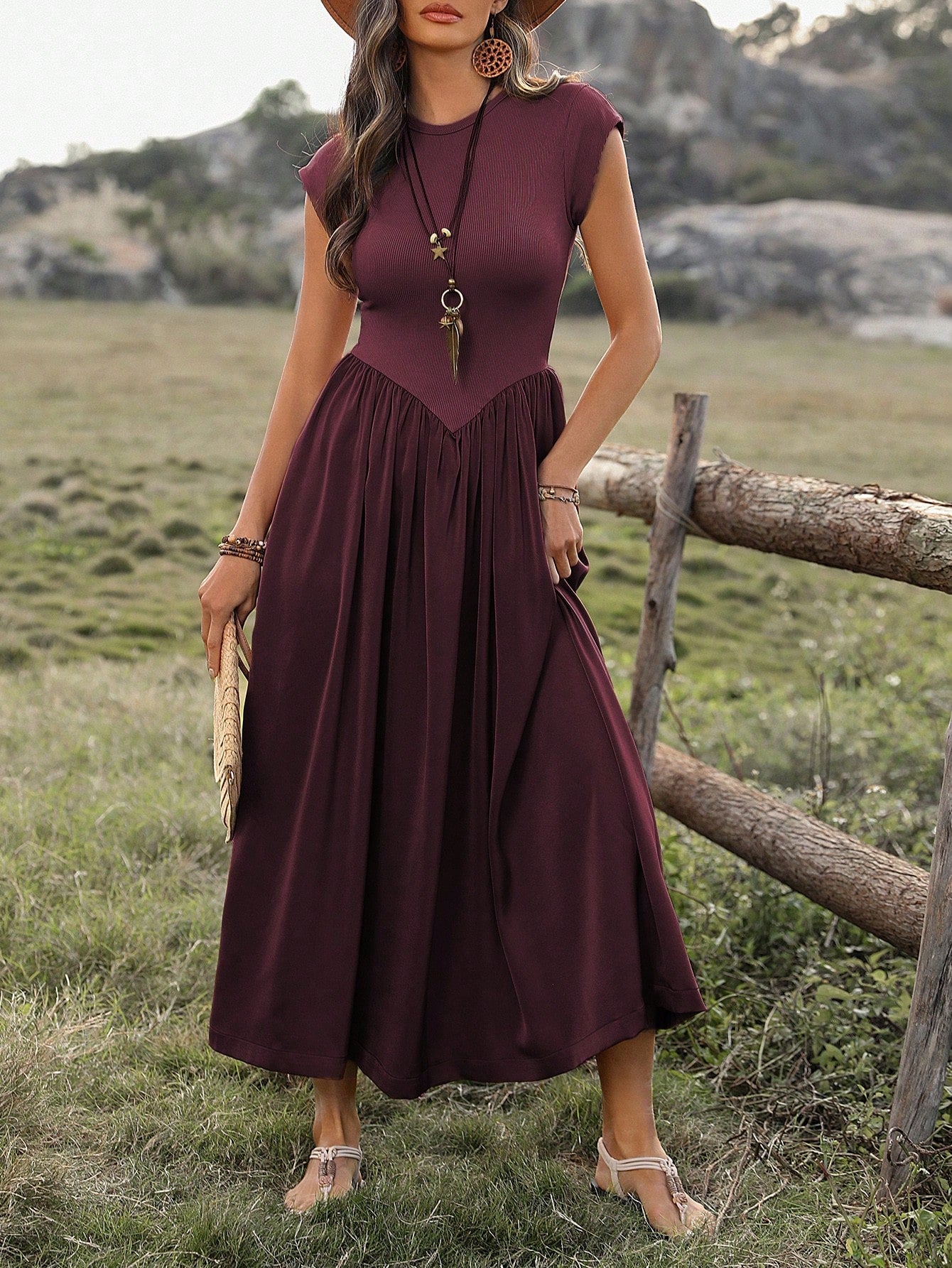 LUNE Women's Solid Color Round Neck Pleated Long Dress, Casual & Holiday Style Maxi Women Outfit