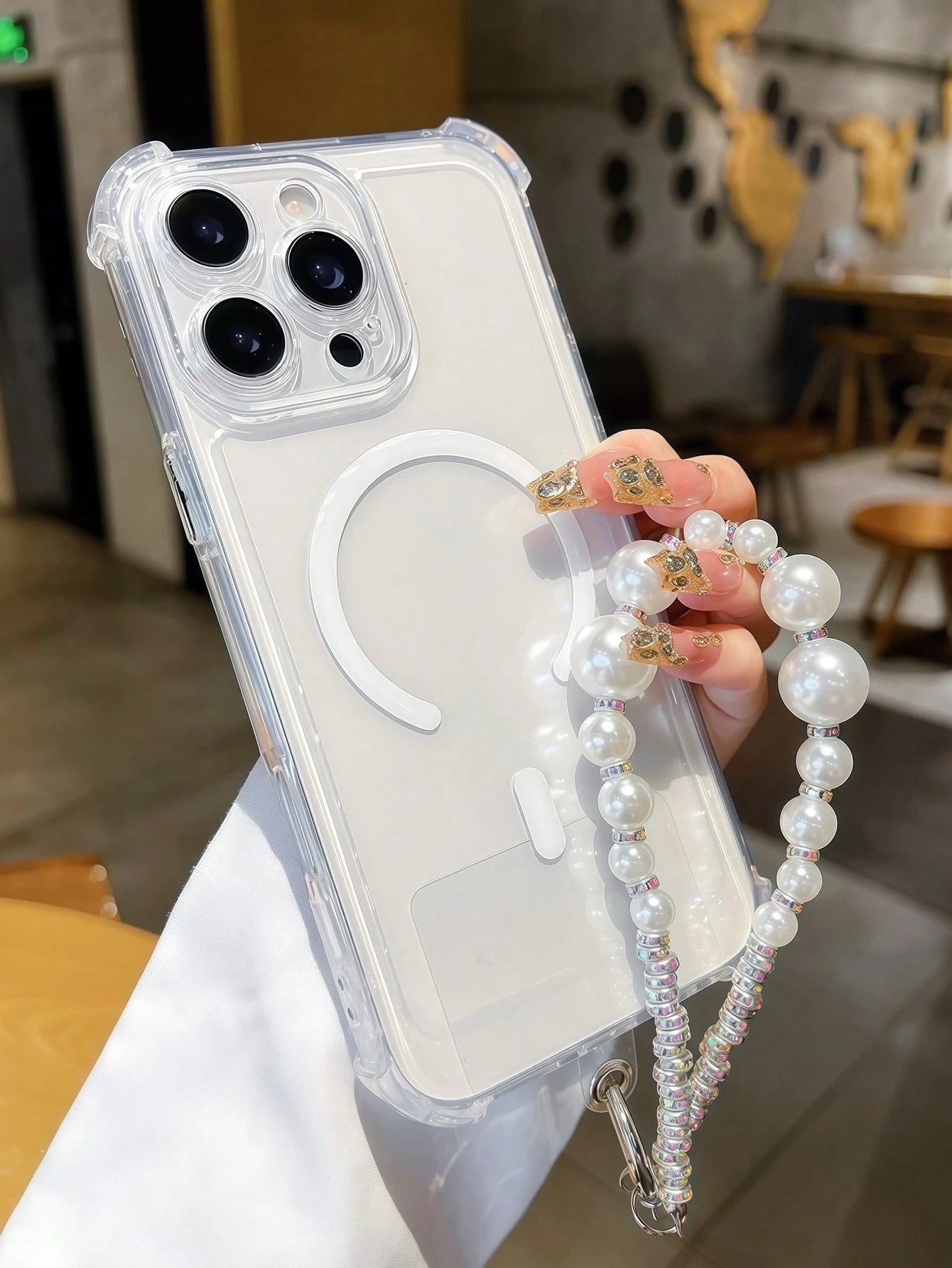 Magnetic Style Shockproof Transparent Magnetic Adsorption Phone Case, Compatible With IPhone 17 Pro Max/17 Pro/17 Air/17/16 Pro Max/16 Pro/16 Plus/16 E/16/15 Pro Max/15 Pro/15 Plus/15/14 Pro Max/14 Pr