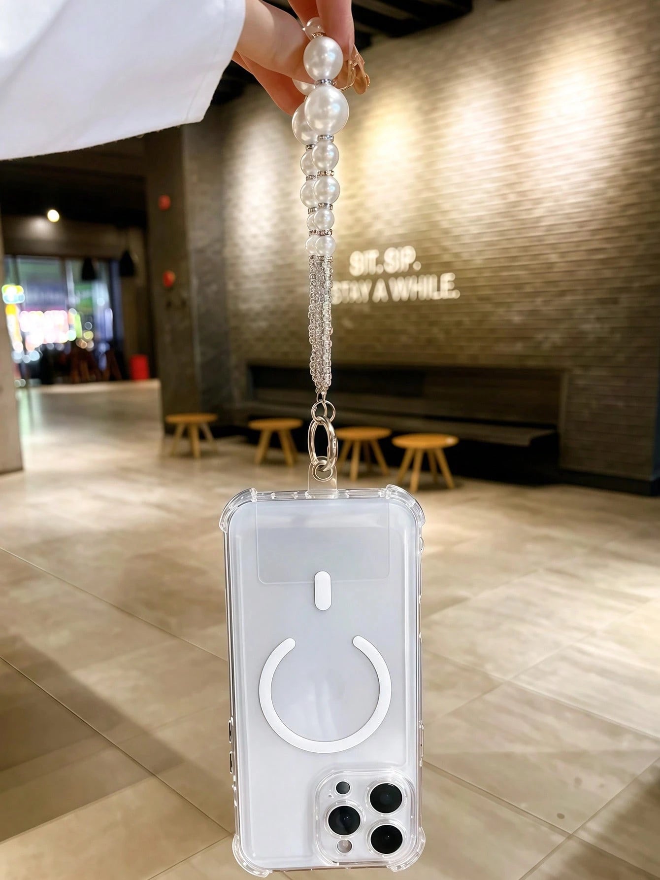 Magnetic Style Shockproof Transparent Magnetic Adsorption Phone Case, Compatible With IPhone 17 Pro Max/17 Pro/17 Air/17/16 Pro Max/16 Pro/16 Plus/16 E/16/15 Pro Max/15 Pro/15 Plus/15/14 Pro Max/14 Pr