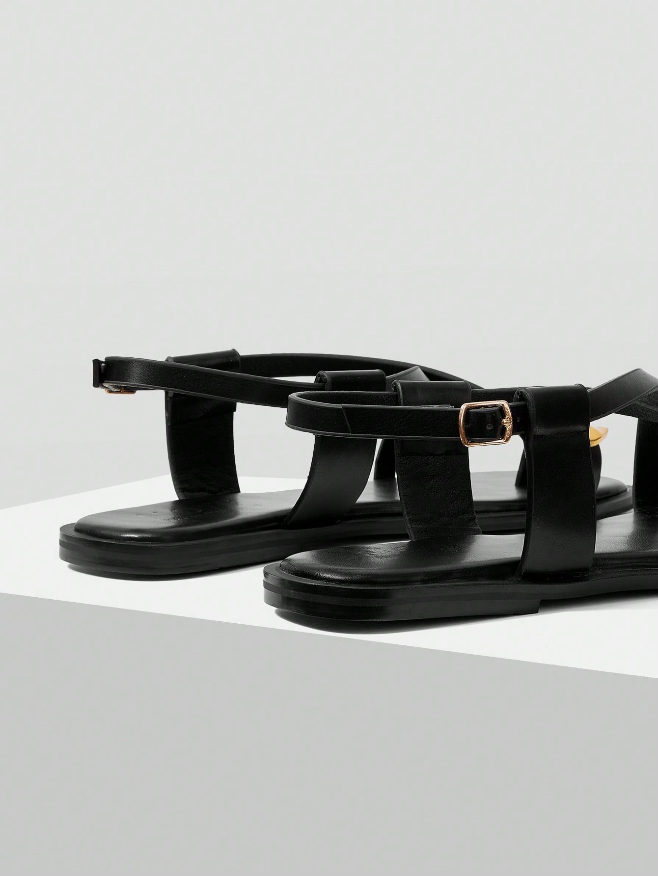 MOTF PREMIUM LADIES BLACK CASUAL FASHION COMMUTER & VACATION STYLE MINIMALIST CASUAL OPEN TOE CROSSING FLAT SANDALS SUMMER SHOES