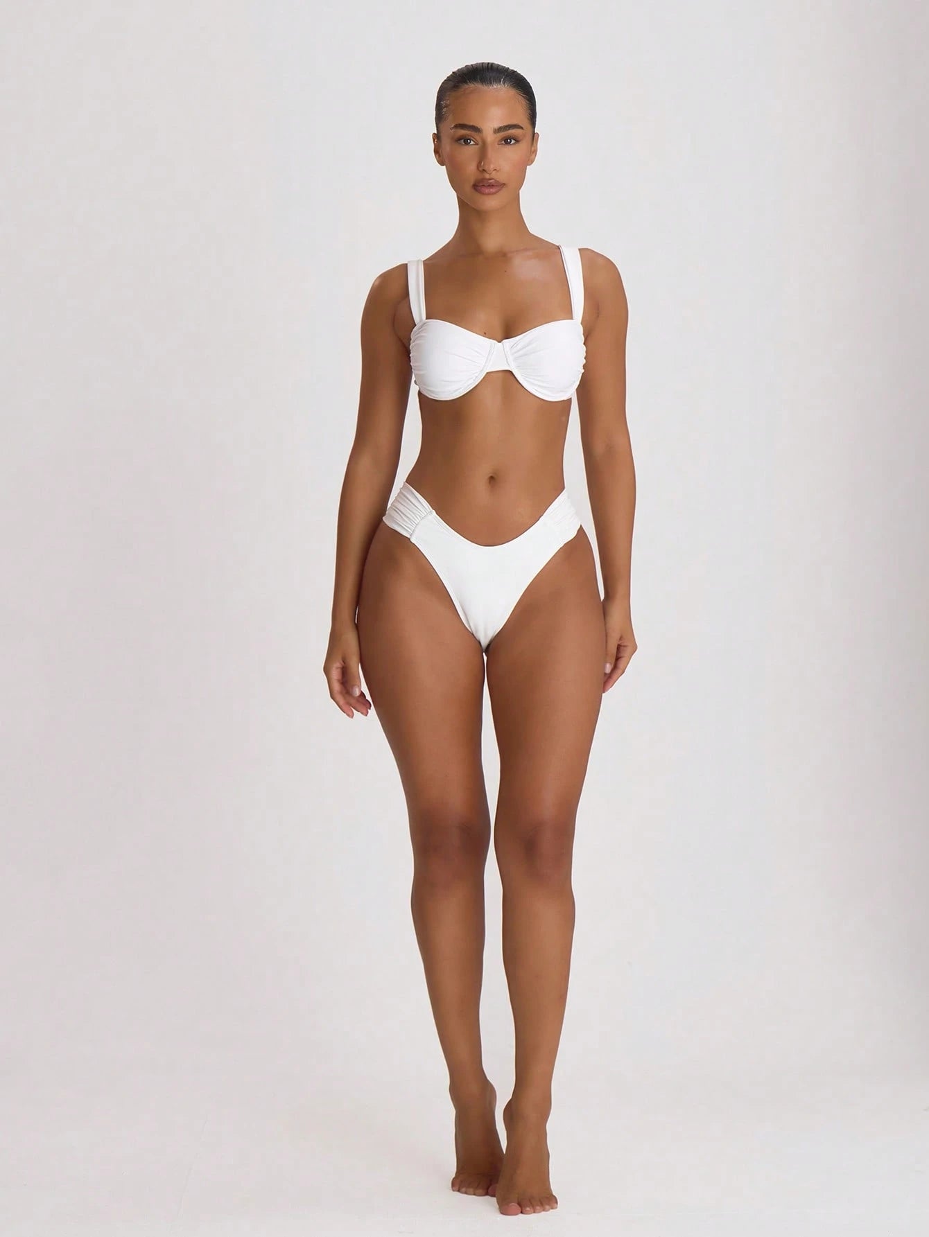 Musera Resort Underwire Thick Shoulder Ruched Cup Bikini Top Swim Vacation Holiday Summer Travel Beachwear Basics Hen Do Wedding Bridal Bachelorette Swimwear Solid Colour Resort Core