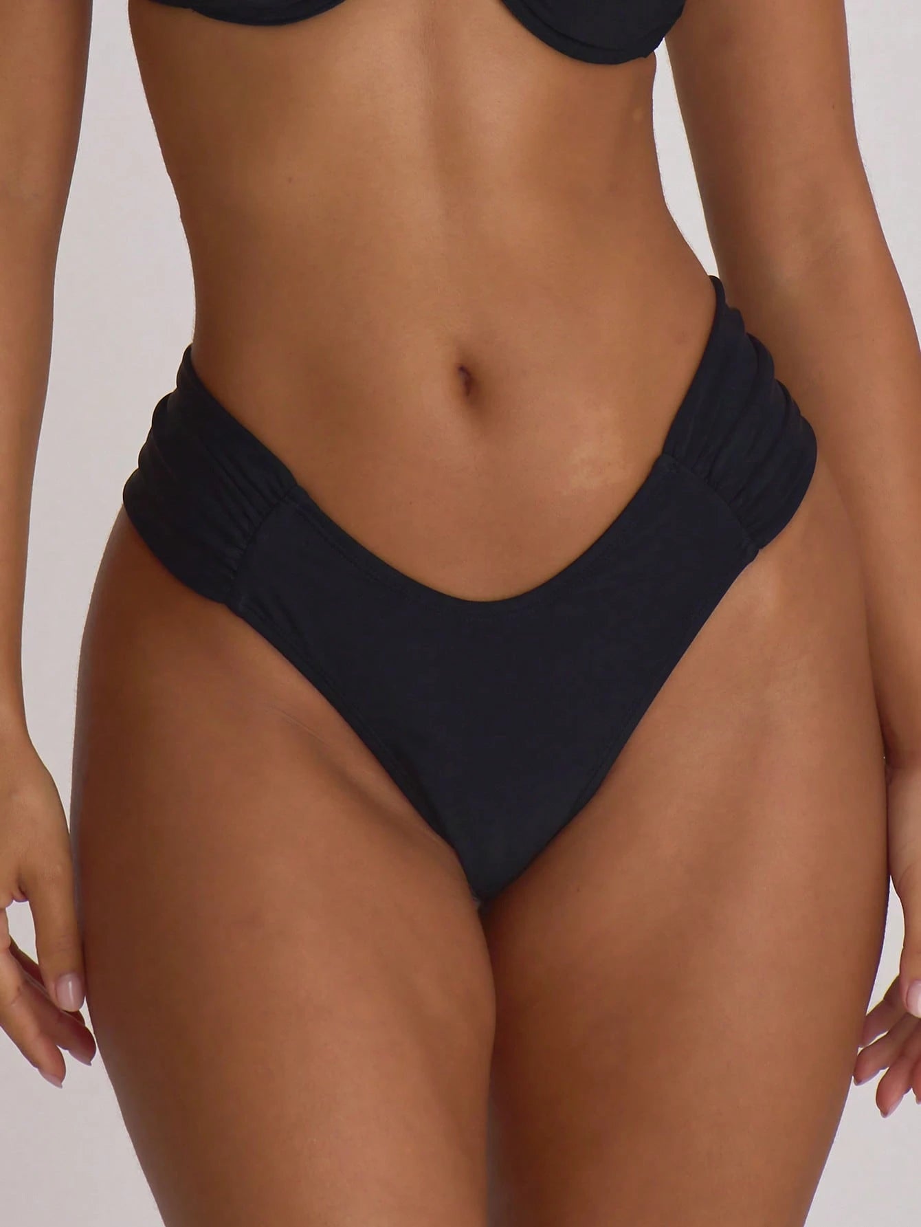Musera Resort Underwire Thick Shoulder Ruched Cup Bikini Top Swim Vacation Holiday Summer Travel Beachwear Basics Hen Do Wedding Bridal Bachelorette Swimwear Solid Colour Resort Core