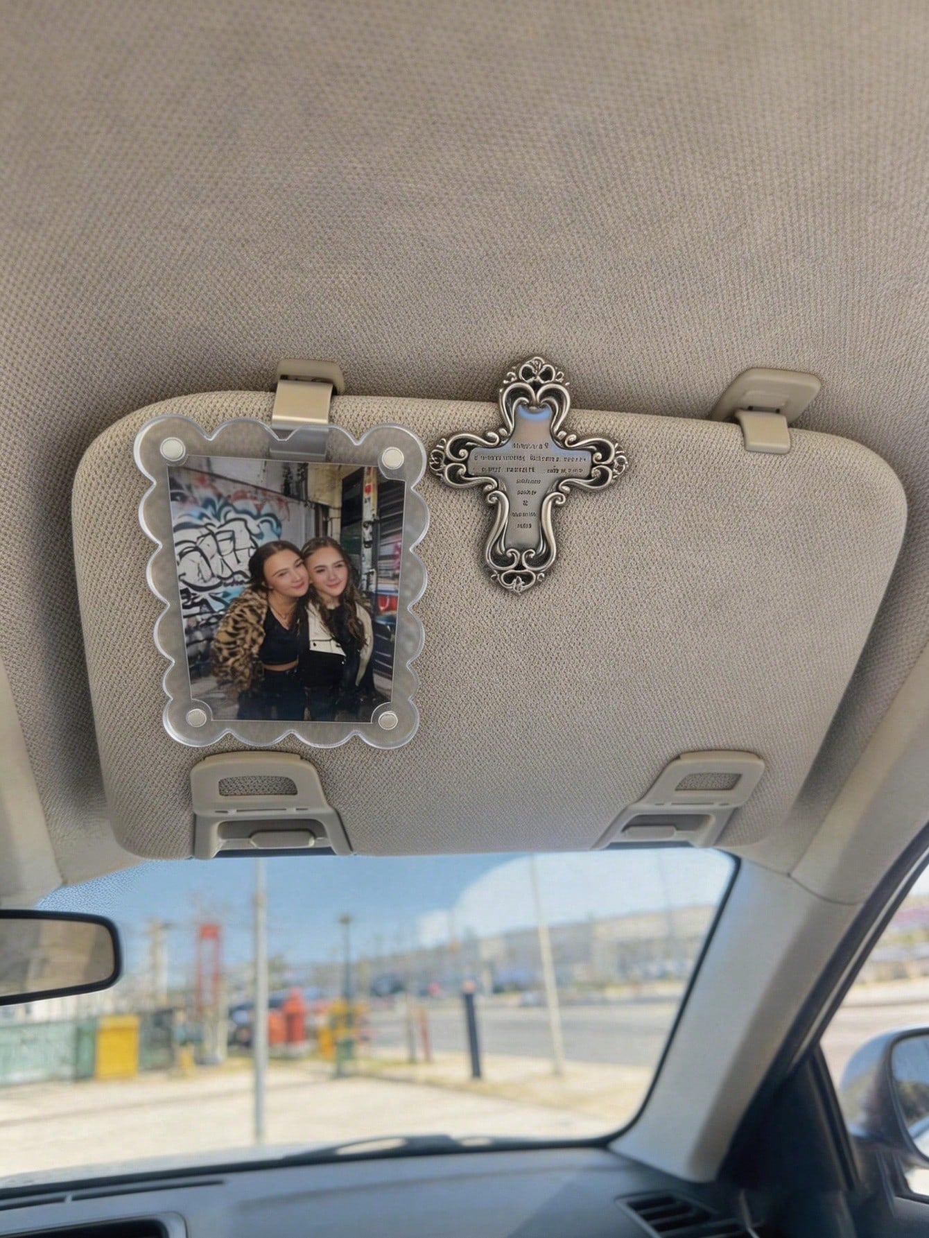 New 3.54in*2.36in Anti-Drop Anti-Shatter Car Sun Visor Magnetic Photo Frame Wavy Acrylic Fridge Magnet Transparent Magnetic Instant Camera Frame, Car Sun Visor Photo Frame Holder, Personalized DIY Car