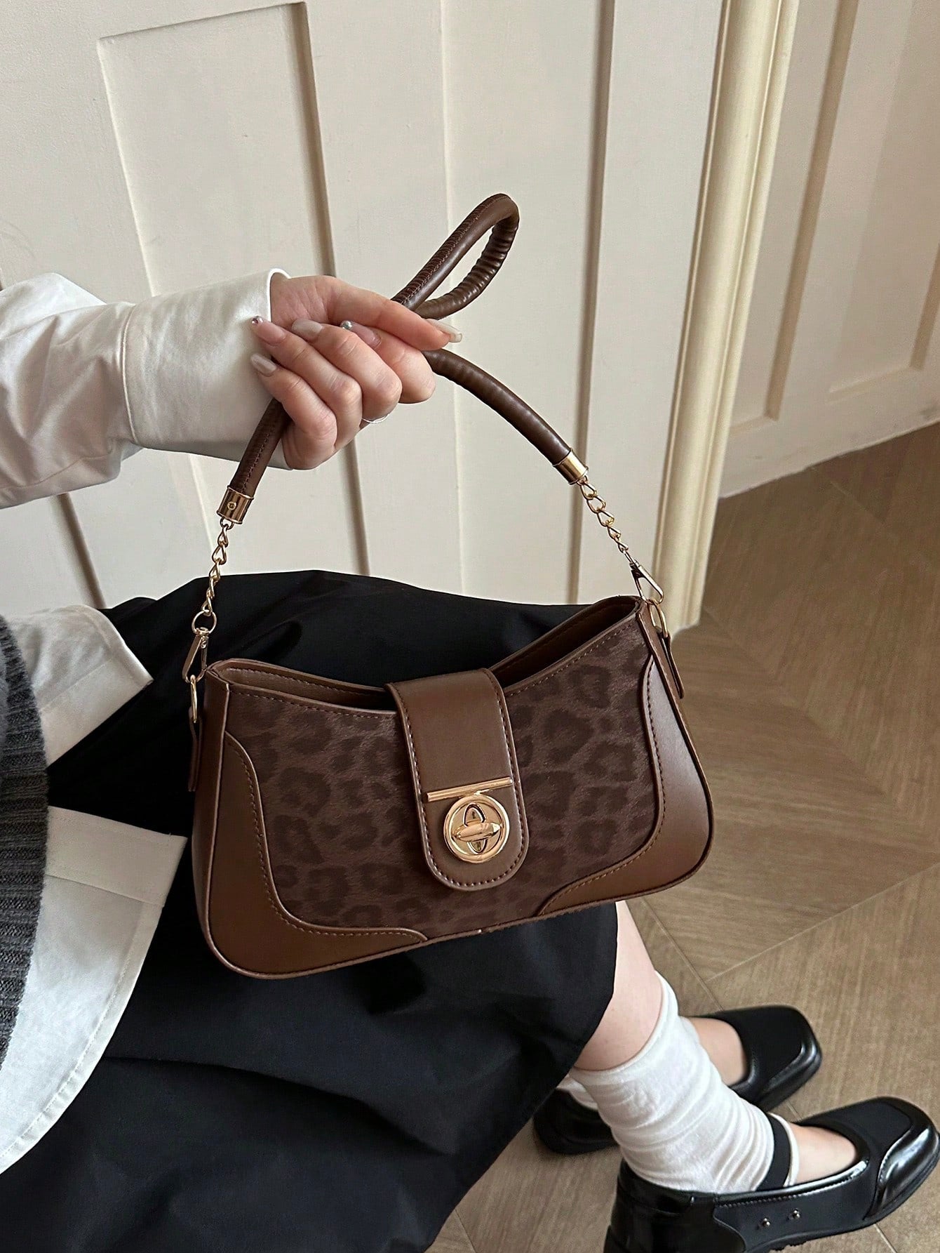 New Fashion Leopard Print Metal Decor Handbag & Shoulder Bag, Suitable For Parties, Gatherings, Outings, Vacations, Shopping And Daily Use, Can Store Coins, Phone, Also Suitable As Work Bag For White