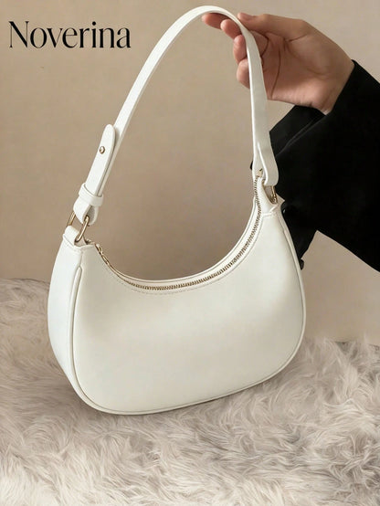 New Fashionable And Simple Crescent-Shaped Bright Surface Shoulder Bag, With A Distinctive Texture And Classic Look That's For Daily And Commuting Use