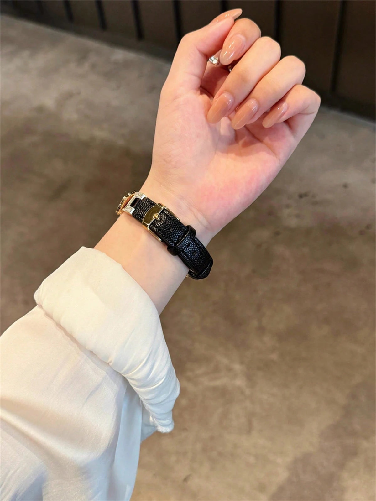 New Microfiber Faux Leather Watch Band Compatible With Apple Watch Series 10/8/9/7/6/5/4/3/2/1, Also Compatible With Apple Watch Ultra 40mm 44mm 41mm 45mm 49mm 42mm 38mm Women's Fashion Bracelet Acces