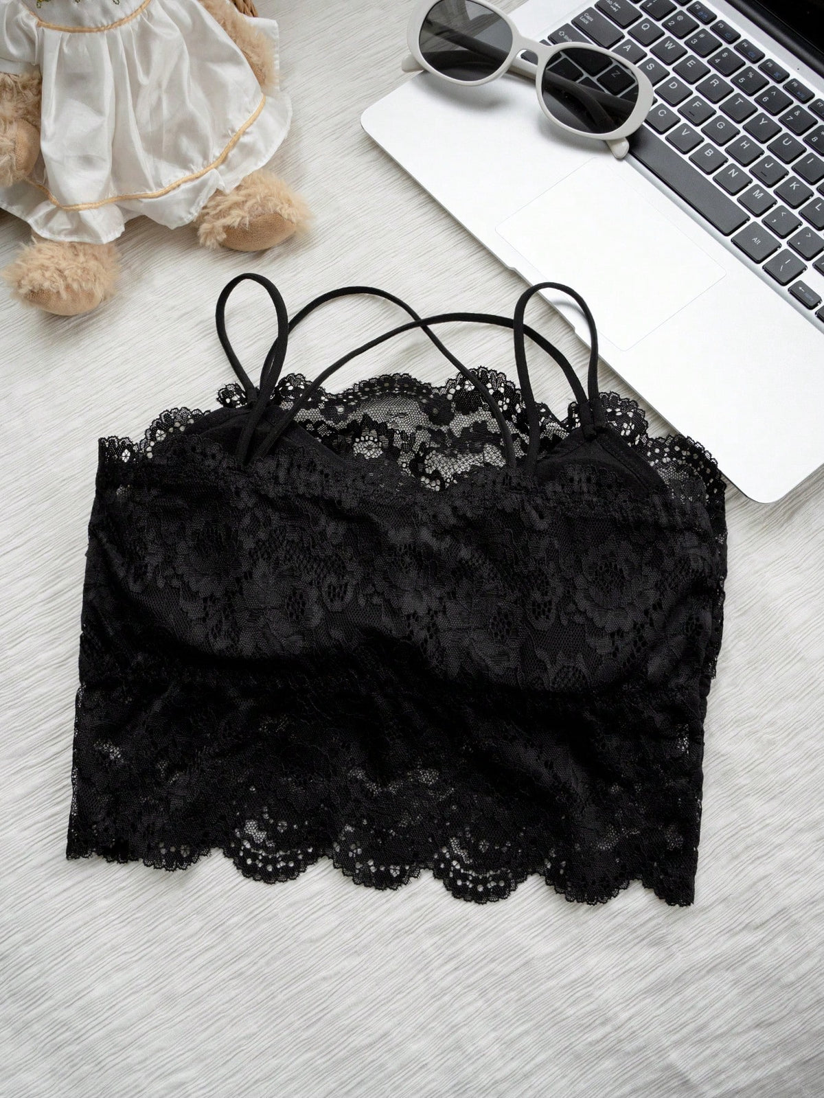 New Spring/Summer Back-To-School Cute & Sexy Lace Camisole With Padded Bust, Solid Color Women's Underwear Cami Top Casual Black
