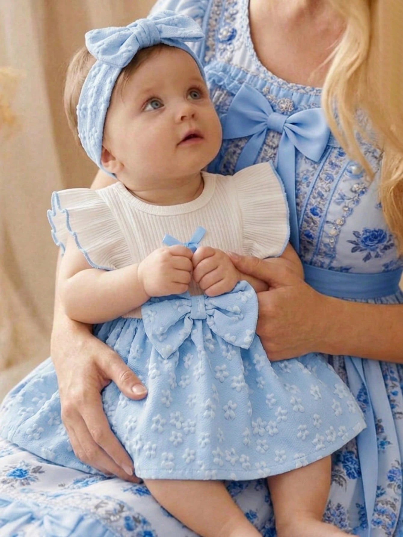 Newborn Baby Girl White Sleeveless Lace Collar Patchwork Pink Bow Dress New Elegant Retro Cute Fabric Comfortable