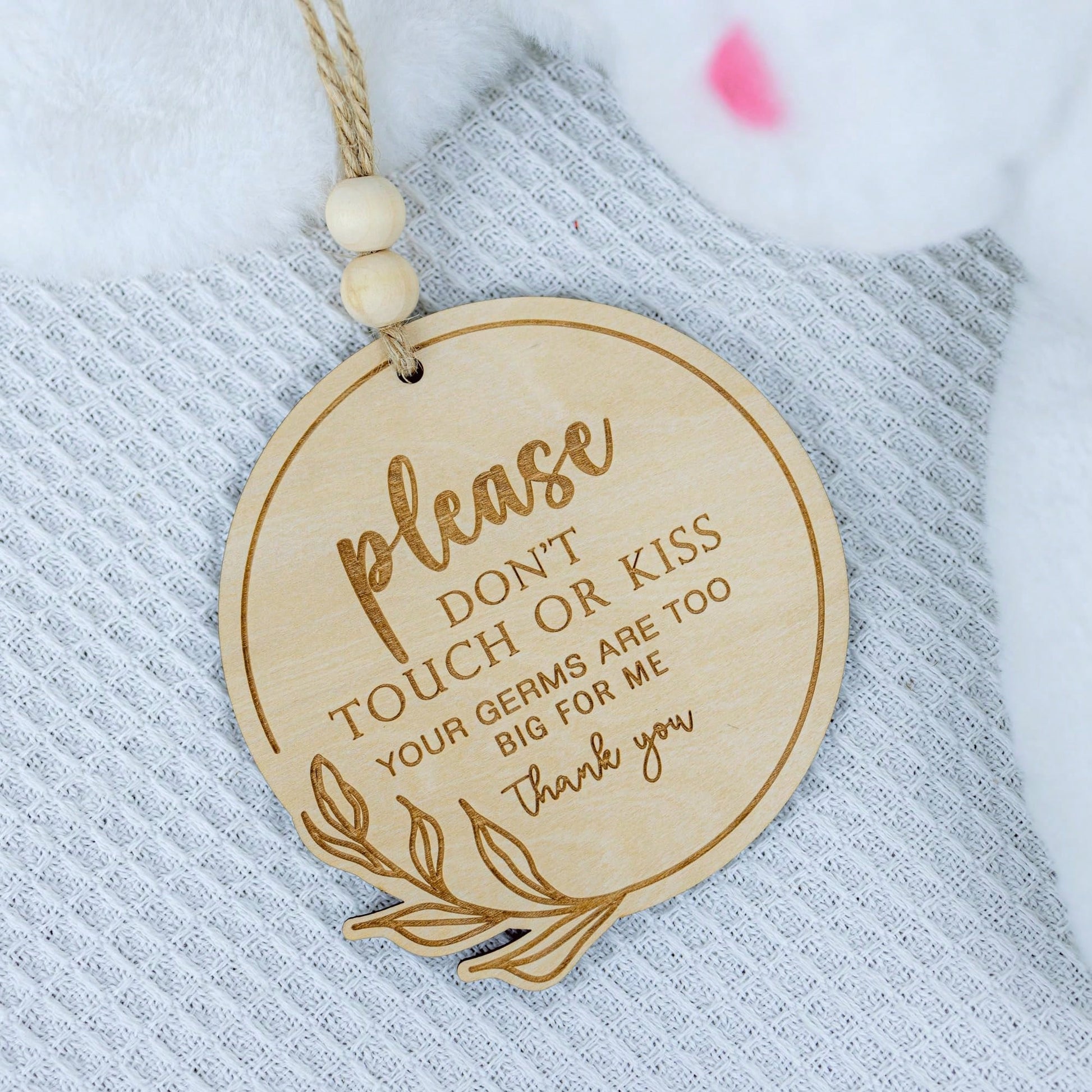 Newborn Protection Wooden Sign- Do Not Touch Or Kiss, Can Be Placed On Baby Room Door As Baby Safety Reminder, Suitable As Newborn Gift, Souvenir Or Baby Room Decor