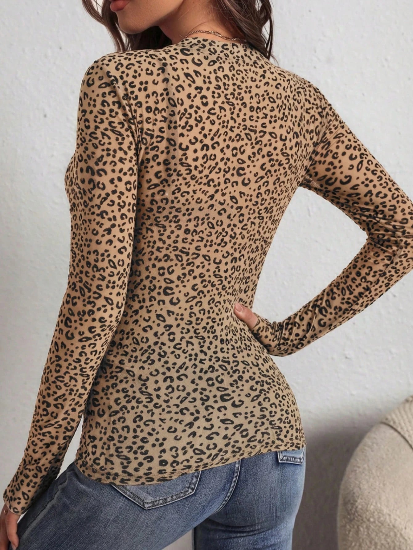 PETITE CURVE Plus Size Women Leopard Print Round Neck Long Sleeve Semi-Sheer Fitted Top,Black,Autumn,Classy,Formal,Evening,Night Out Club, Valentine Outfits Fall