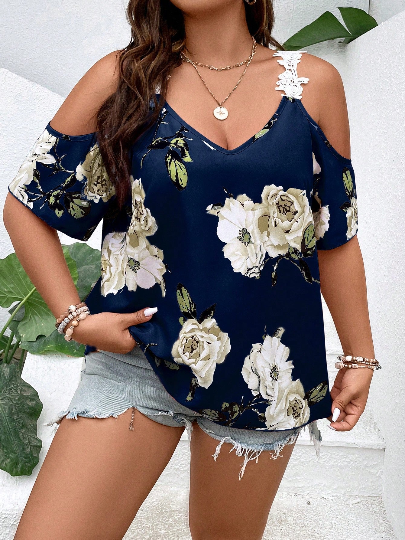 Plus Floral Print Cold Shoulder Appliques Detail Blouse, Summer