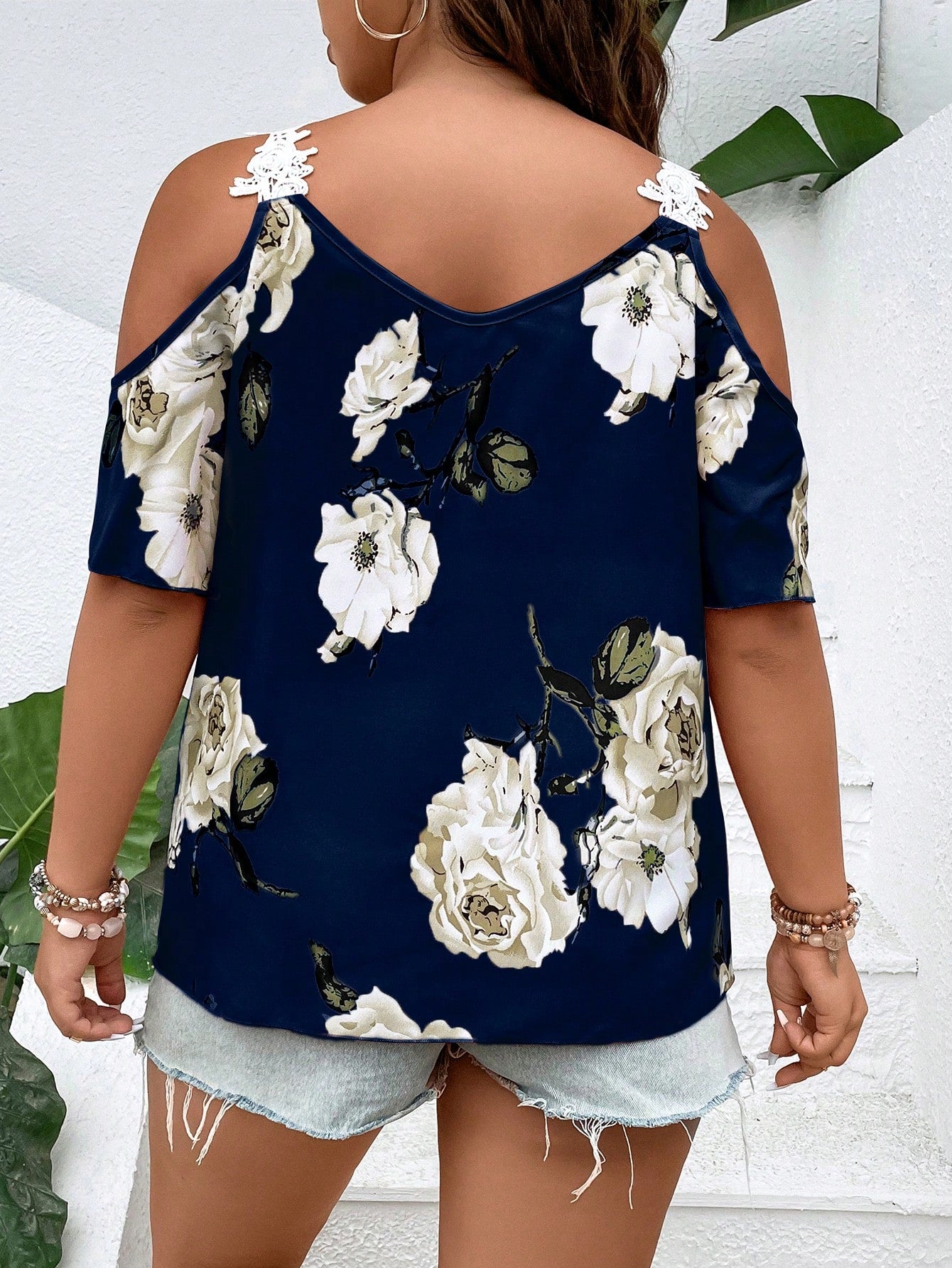 Plus Floral Print Cold Shoulder Appliques Detail Blouse, Summer