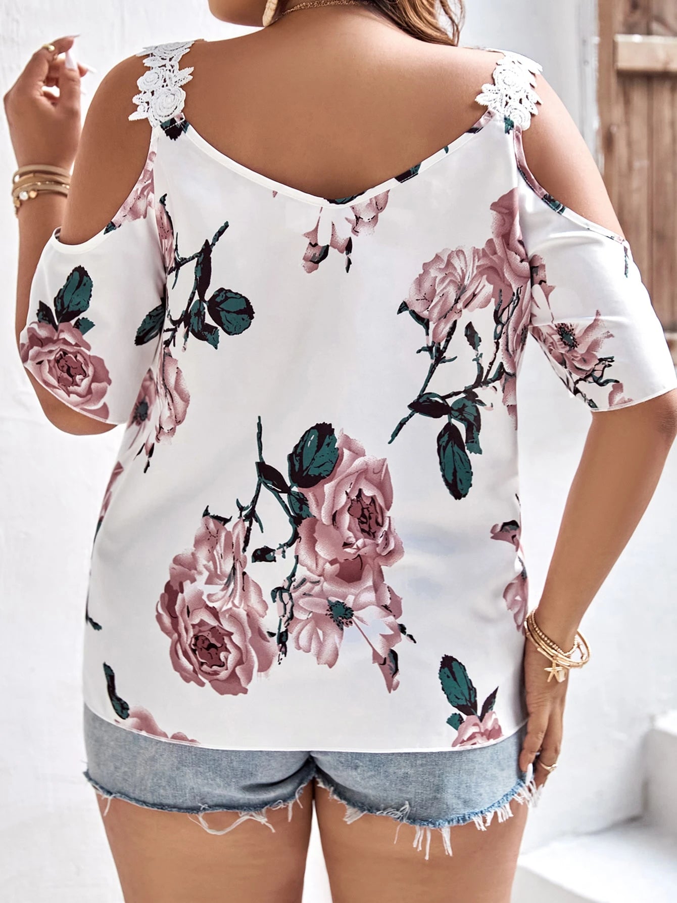 Plus Floral Print Cold Shoulder Appliques Detail Blouse, Summer
