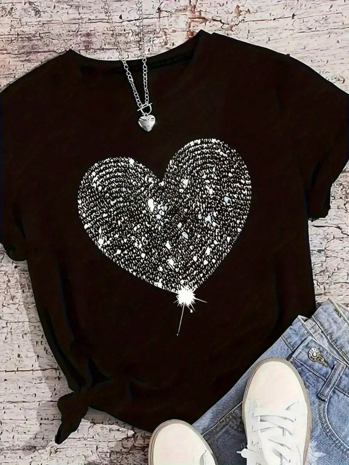 Plus Size T-Shirt With Large Rhinestone Adorned Heart Design And Starburst Detail, Casual Fit, Perfect For Everyday Style, Ideal For Fashionable Looks