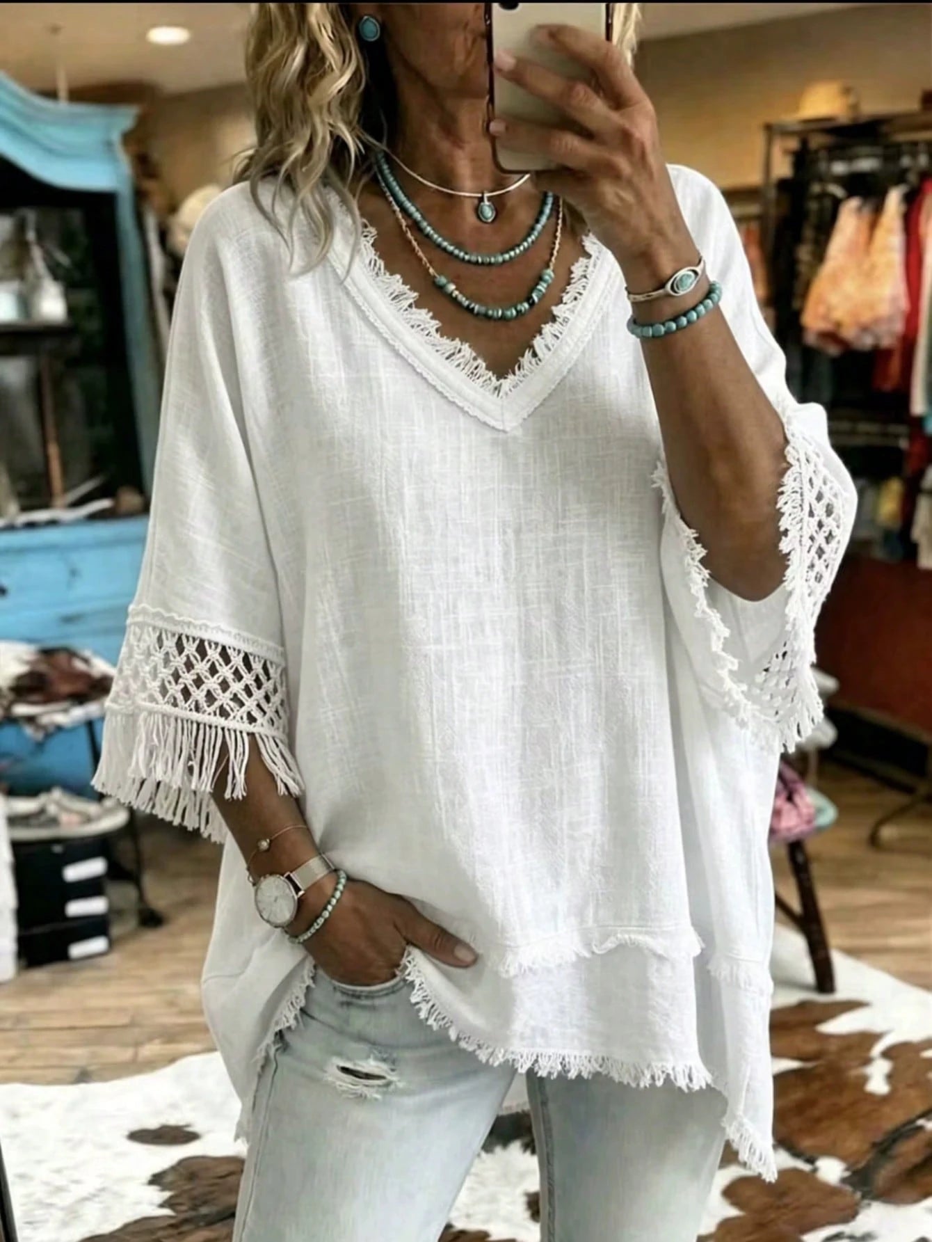 Plus Size Women's Hollow-Out Tassel Hem Shirt, V-Neck Casual Top
