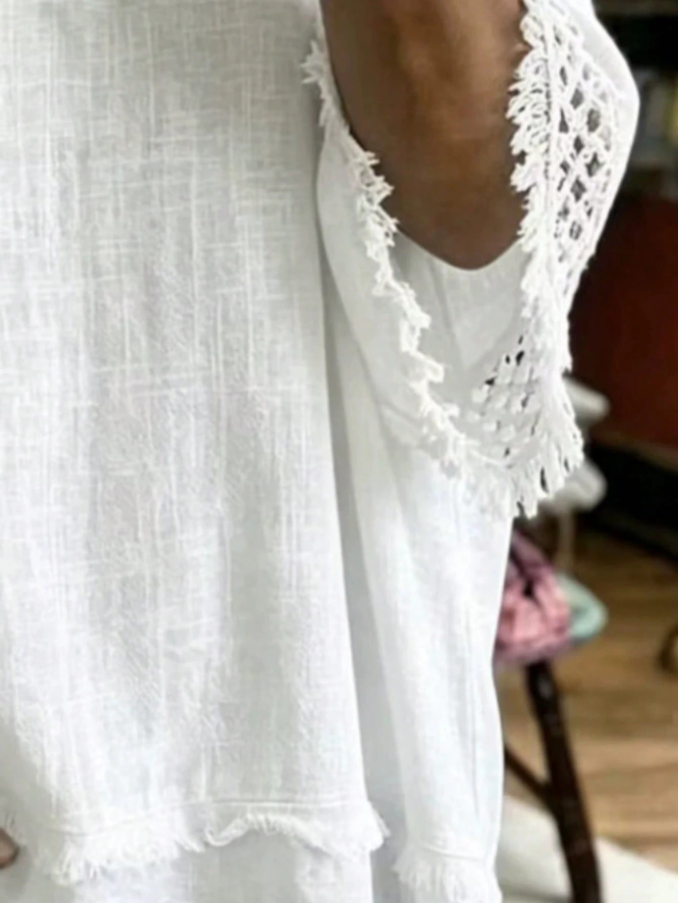 Plus Size Women's Hollow-Out Tassel Hem Shirt, V-Neck Casual Top