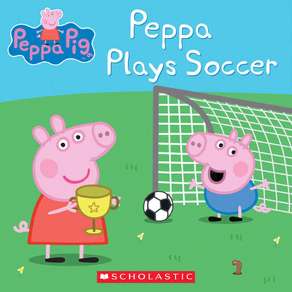 Pre-Owned Peppa Plays Soccer (Peppa Pig) (Paperback) By Scholastic