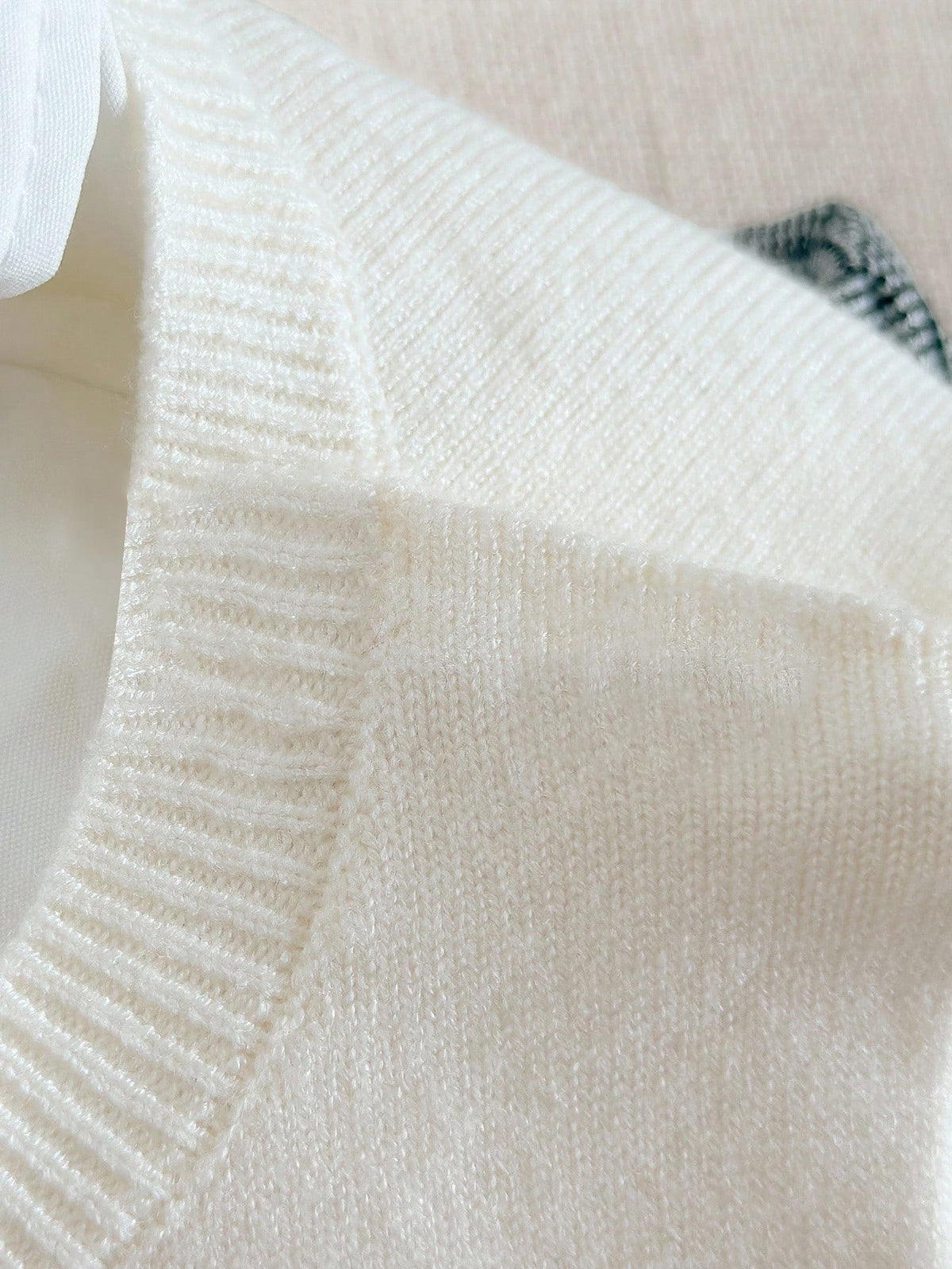 PrepCrw Young Boys' Casual Bear Graphic Sweater,White Winter Career Day School Back-To-School Retro Vintage Y2k Streetwear Cozy Autumn/Winter Holiday Party