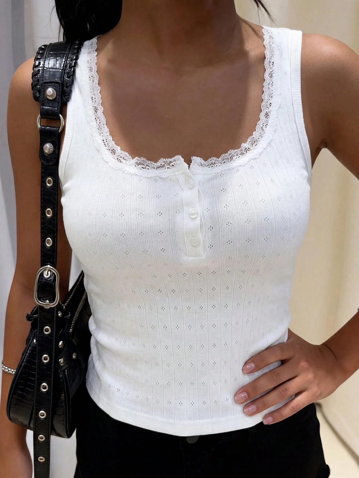 Raffinéa Women's Chic White Slim Fit Lace Trim Vest,Elegant Sweet 3-Button Casual Tee Tops,Everyday Summer Cute Top For Ladies School Vacation Business Casual