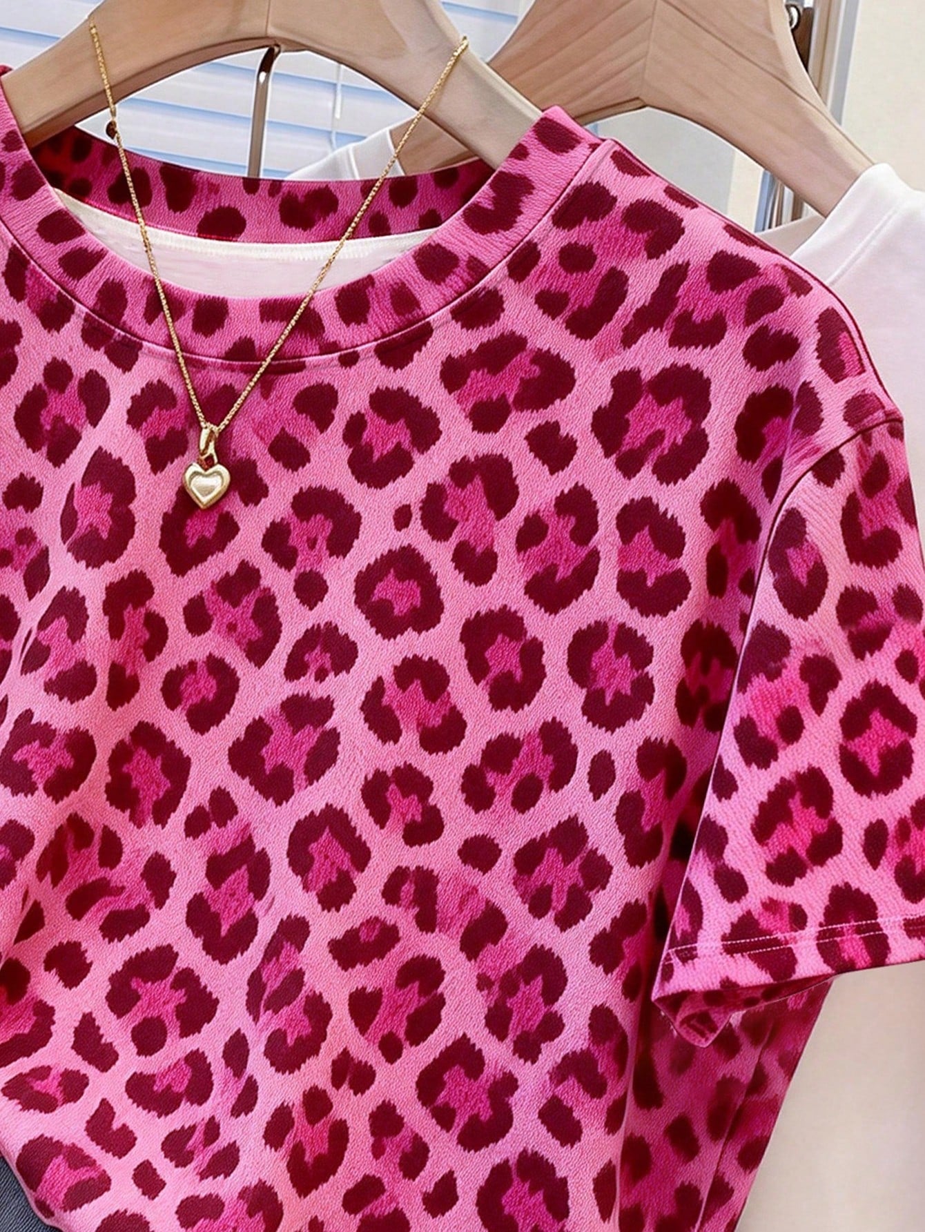 Resyla Leopard Print Digital Pattern Casual Plus Size Long Round Neck Drop Shoulder T-Shirt, Gift For Friends