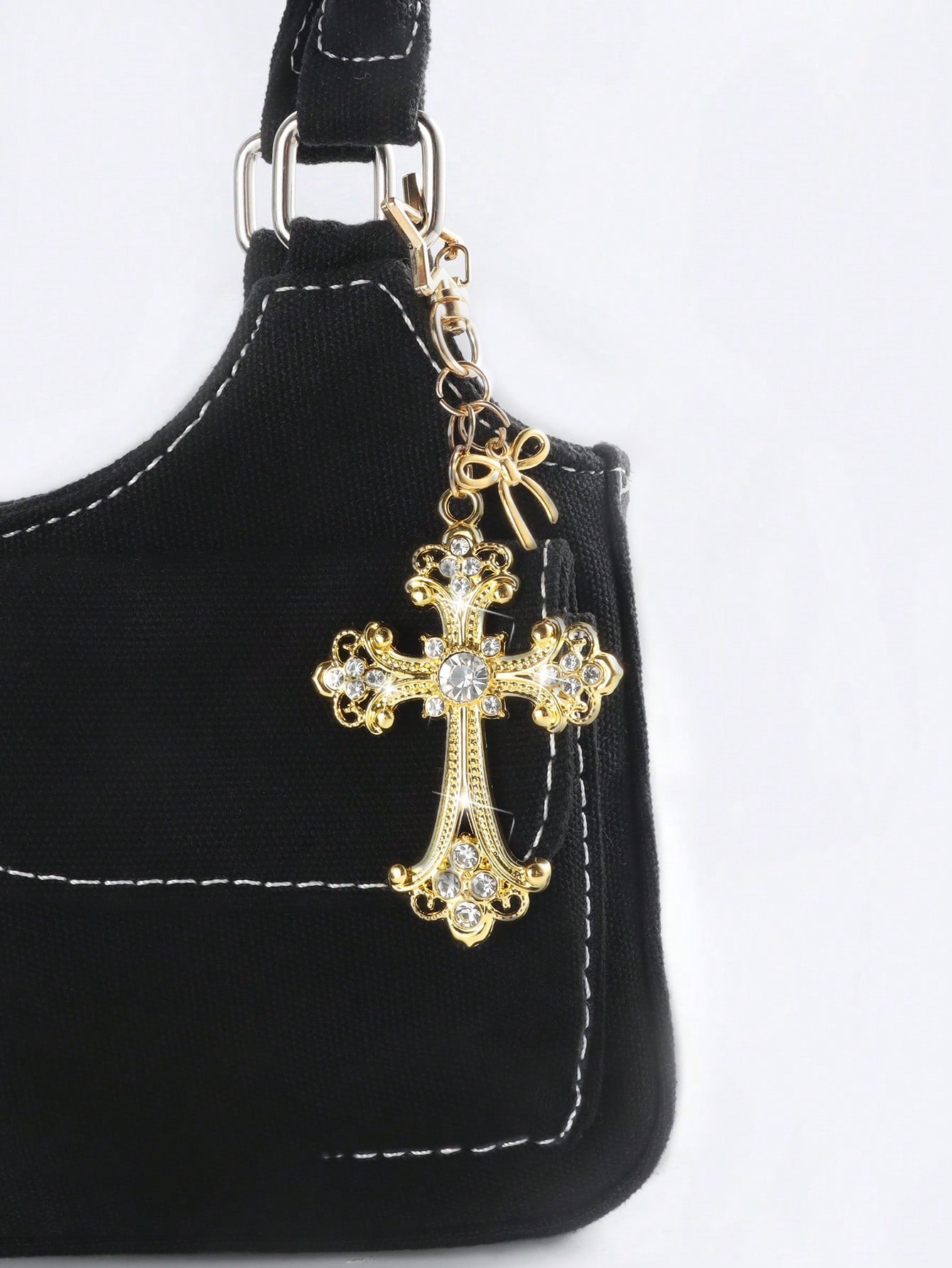 ROMWE 1pc Y2K Style Gold Gothic Cross Bag Charm Keychain, Valentine's Day Bag Decoration, Halloween