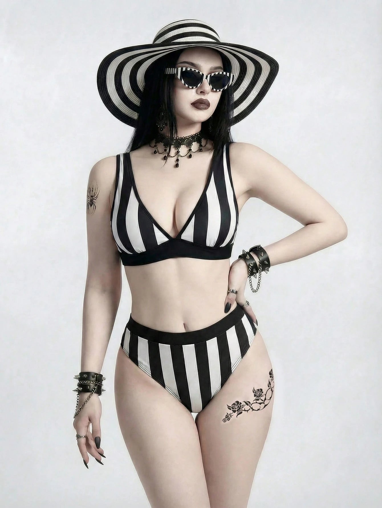 ROMWE Women's 2pcs Black And White Striped Bikini Set,Goth Gothic Punk Mysterious Padded Swimwear For Summer,Beach Party,Vacation,Music Festival & Holiday