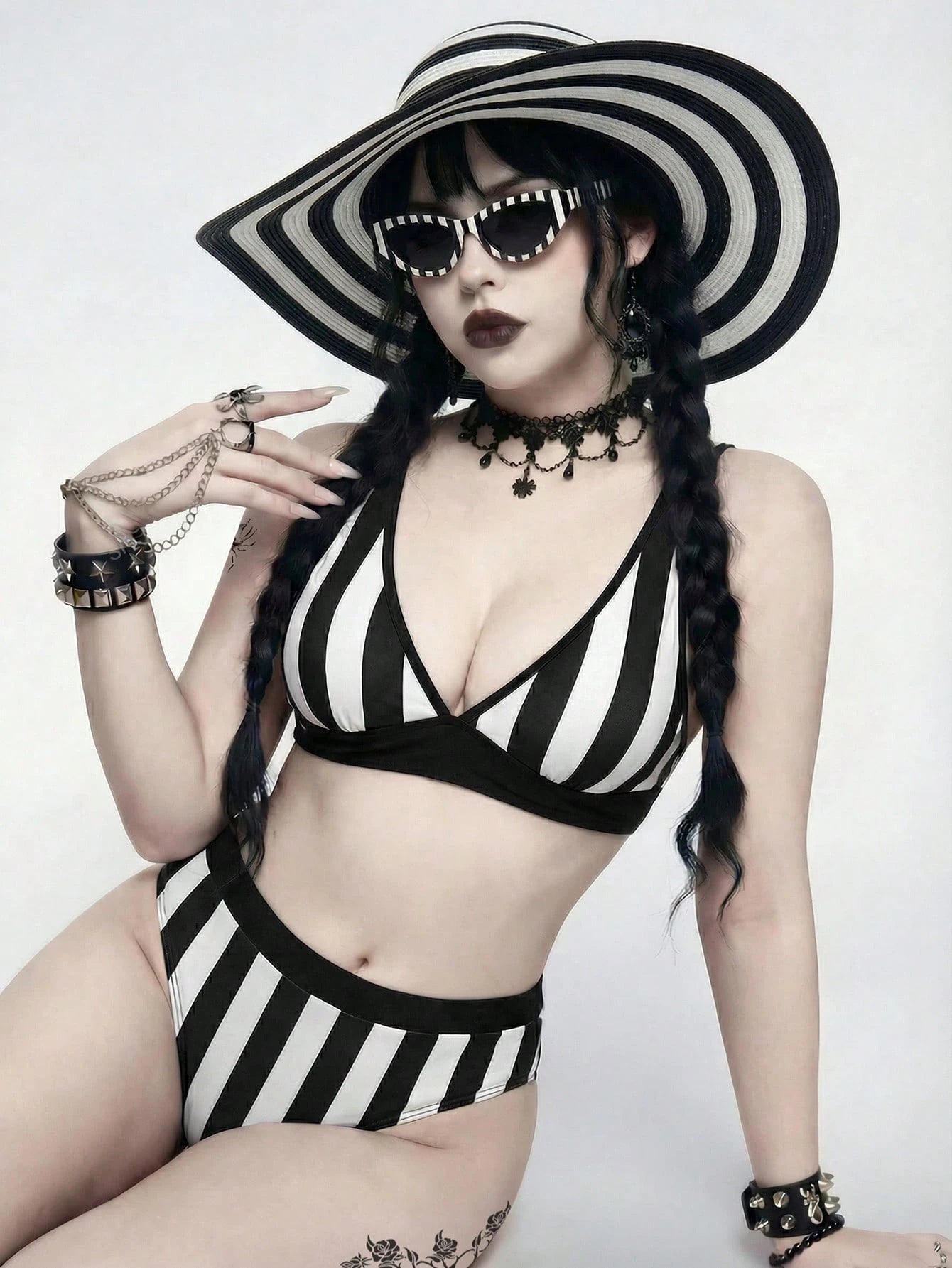 ROMWE Women's 2pcs Black And White Striped Bikini Set,Goth Gothic Punk Mysterious Padded Swimwear For Summer,Beach Party,Vacation,Music Festival & Holiday