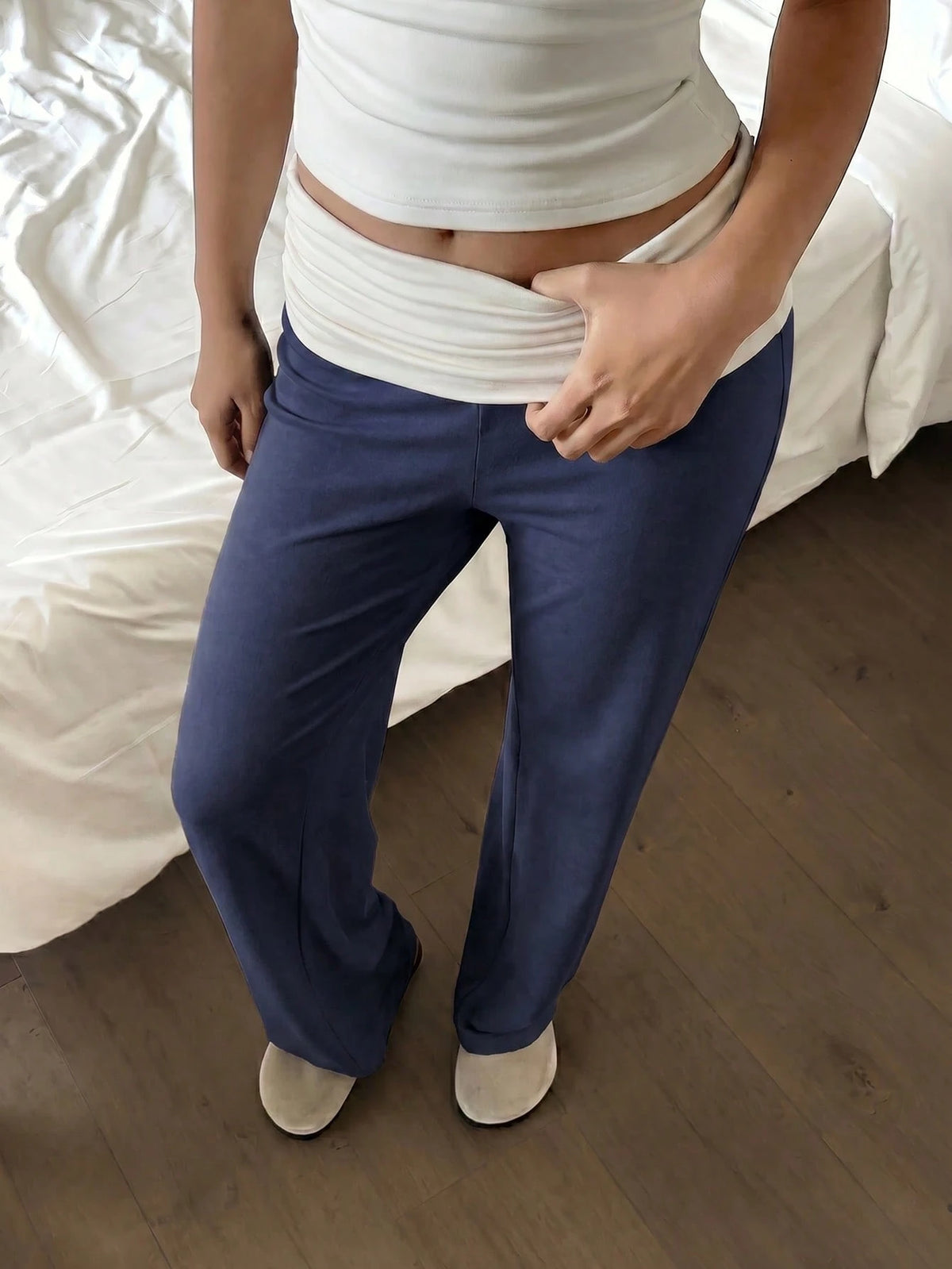 SCARLUX Summer & Autumn Y2K Women's Solid Navy Blue Flare Pants, Folded Low Waist Casual Long Pants, Suitable For Back To School Street Style