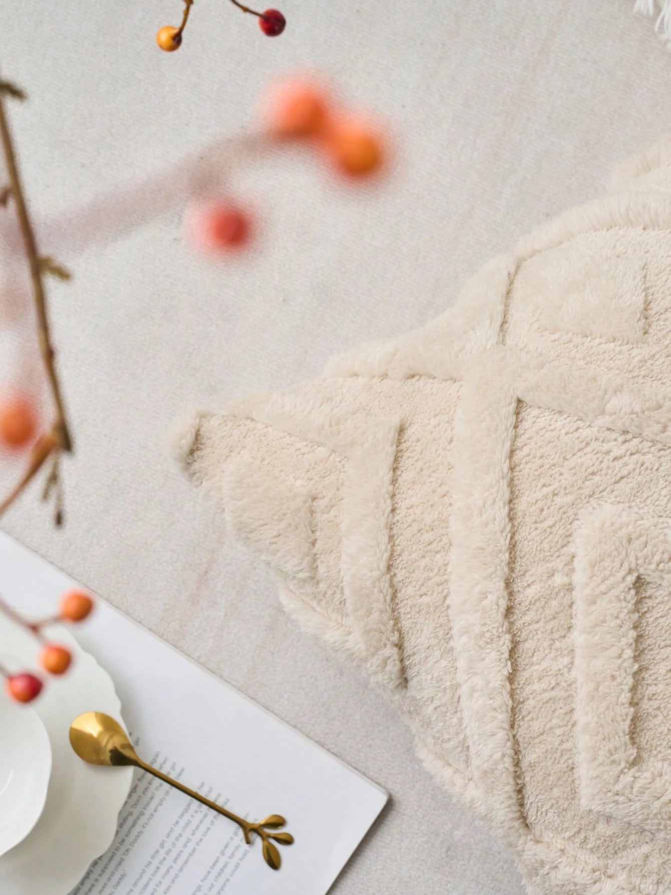 Set Of 2 Faux Fur Cream White Throw Pillow Covers 18x18,Soft Checkborad Pattern Decorative Boho Pillow Cover Case Cushion Cover For Sofa Couch Bed Livingroom Farmhouse,Modern Accent,Fall Decor,Autumn