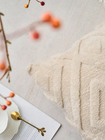 Set Of 2 Faux Fur Cream White Throw Pillow Covers 18x18,Soft Checkborad Pattern Decorative Boho Pillow Cover Case Cushion Cover For Sofa Couch Bed Livingroom Farmhouse,Modern Accent,Fall Decor,Autumn