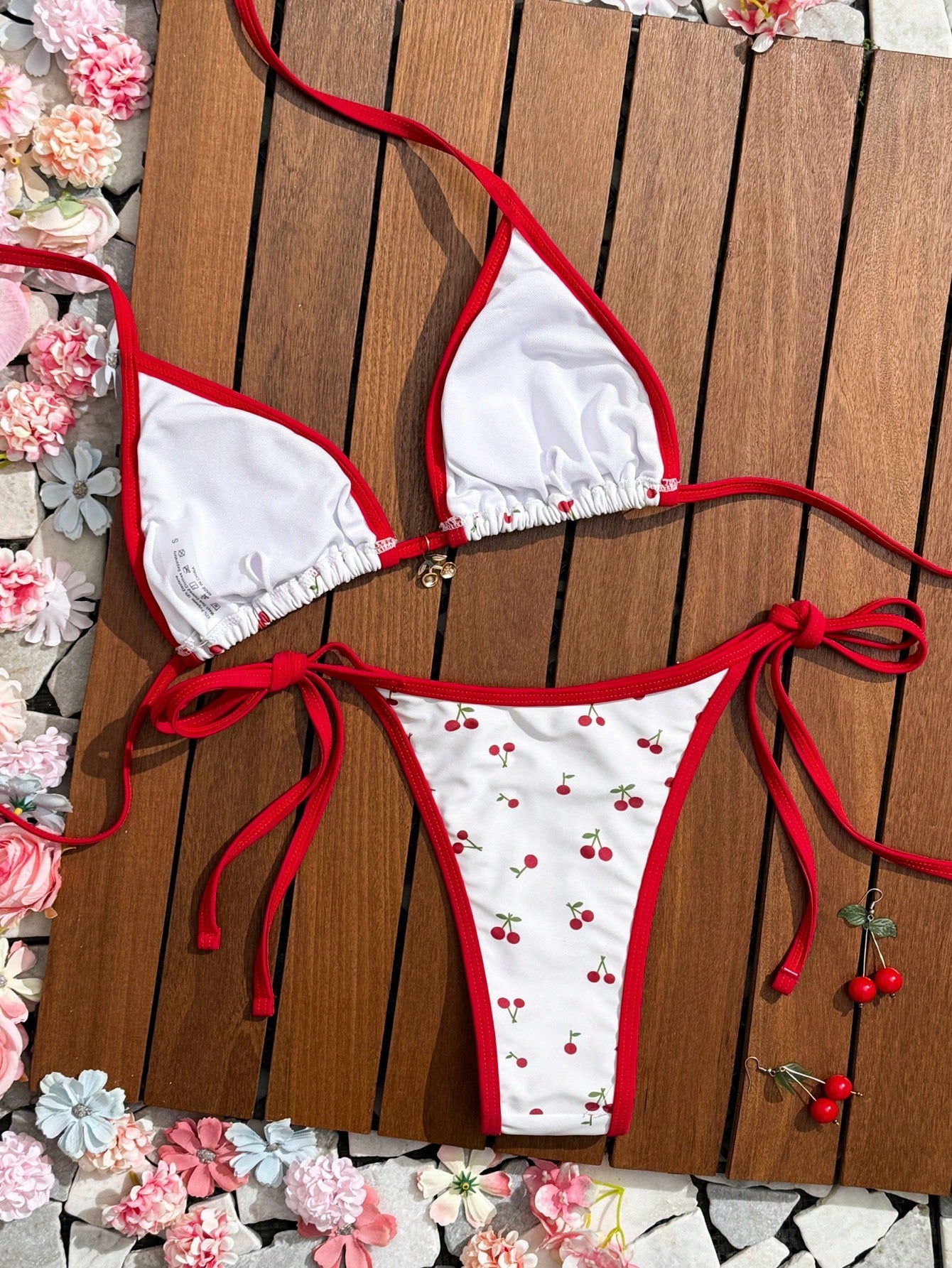 SHEINSwim Mod Women's White Cherry Print Red Trim Triangle Bikini Top With Cherry Charm Detail, Matching Bottom With Red Drawstring Tie, Sweet Fresh Vacation Style, Exquisite Detail, Girly Sweet Swims