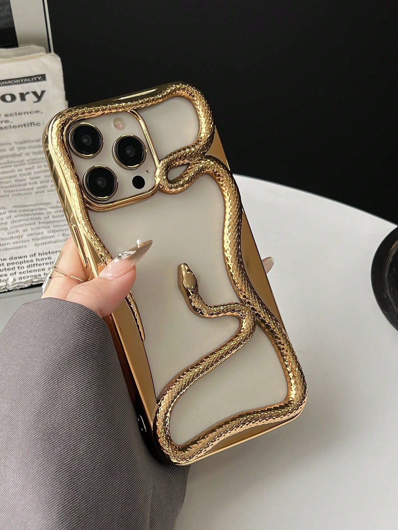 Shockproof Snake Element Novelty New Fashionable & Unique Hollow Electroplated 3D Snake Design Phone Case Compatible With Apple 11/12/13/14/15/16/17 Pro/Pro Max Galaxy S22/23/24/25 Ultra Shockproof Fu