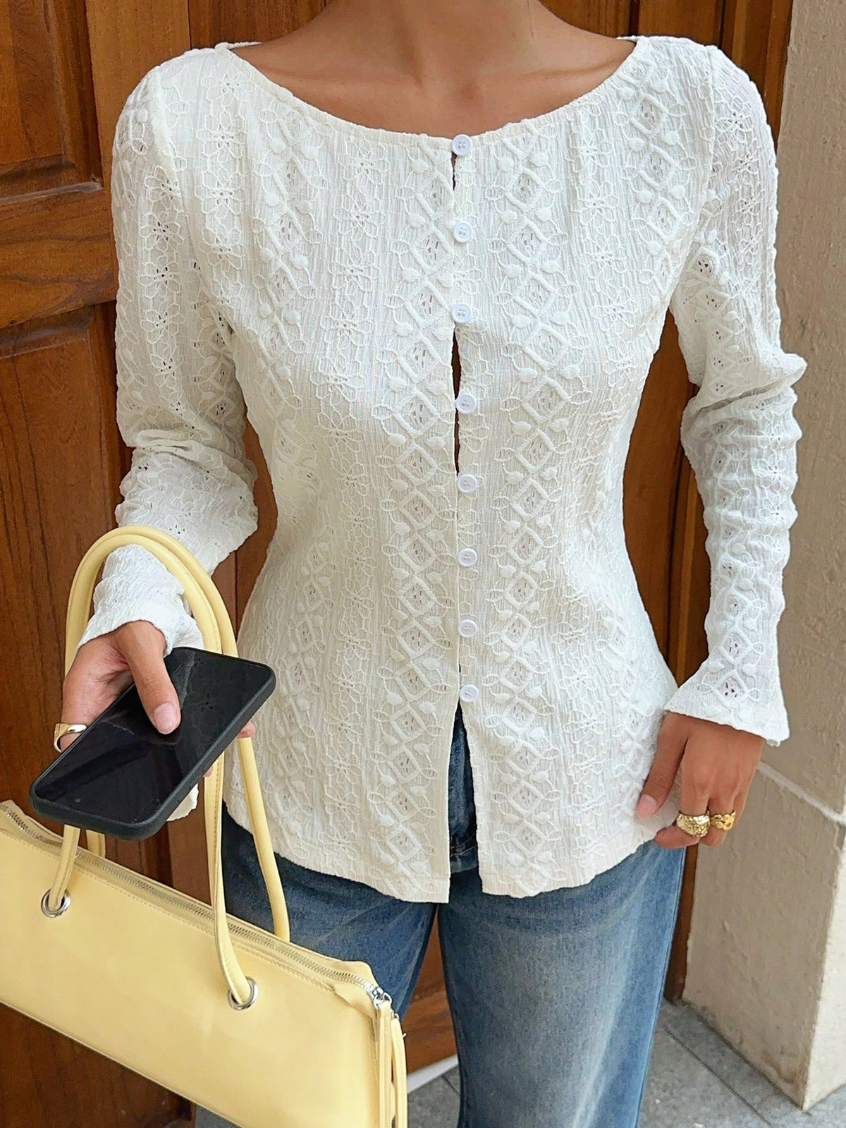 Siren Gaze Women's Apricot-Colored Cutout Lace Top-Featuring A Square Neck, Flared Sleeves, And A Fitted, Versatile, Casual Style Suitable For Spring And Autumn