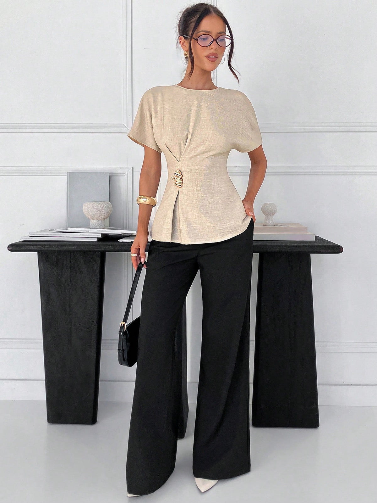 Siren Gaze Women's Elegant Unique Gold Summer Casual Office Shirt,Round Neck Batwing Short Sleeve Peplum Top With Metal Buckle Detail,Elegant Business T-Shirt