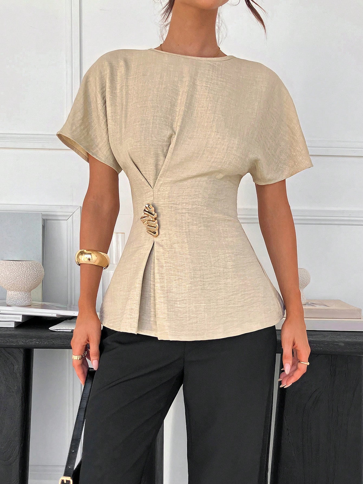 Siren Gaze Women's Elegant Unique Gold Summer Casual Office Shirt,Round Neck Batwing Short Sleeve Peplum Top With Metal Buckle Detail,Elegant Business T-Shirt