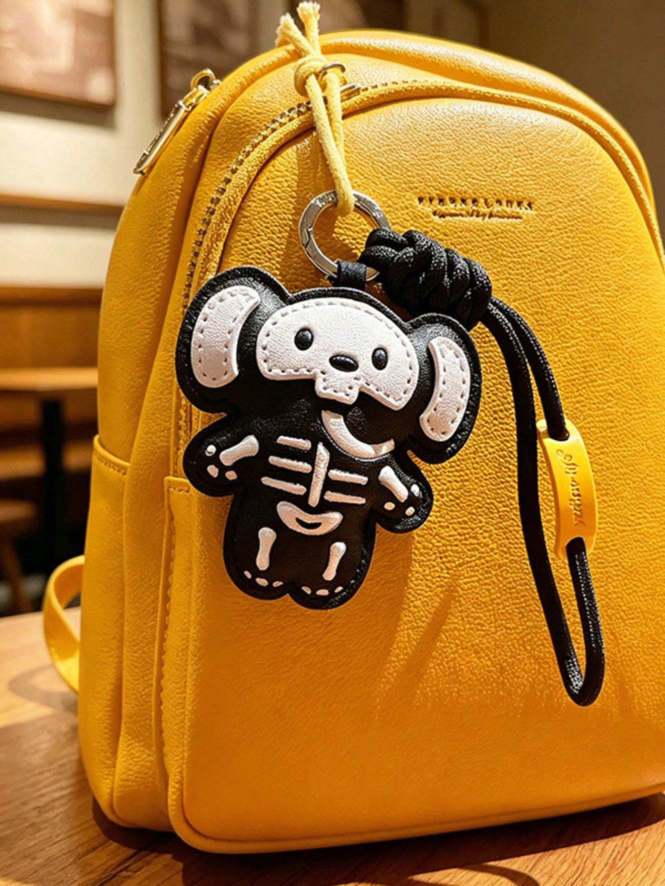 Skeleton Animal Bag Charm Keychain, Black And White Zinc Alloy Key Ring, Gothic Style Backpack Pendant, INS Style Handbag Accessory, Halloween Gift