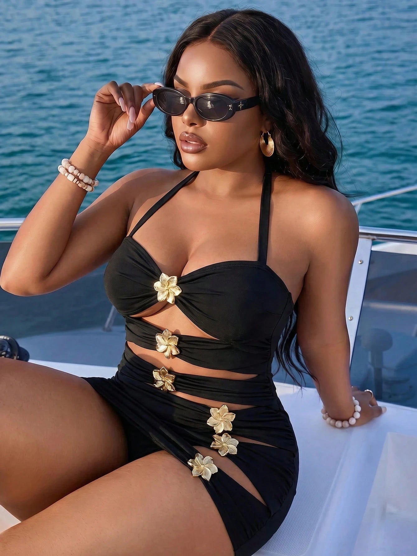 Slaydiva Plus Size Black Halter Neck Swimsuit Dress With Metal Flower Decor