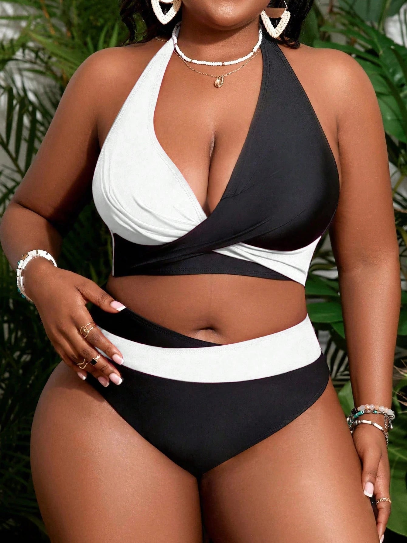 Slaydiva Plus Size Contrast Color Swimwear Set