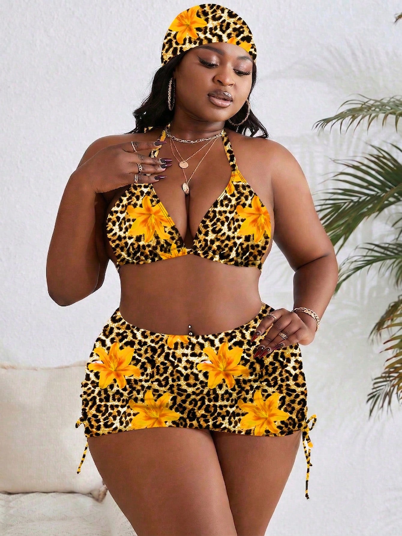 Slaydiva Plus Size Random Print Halter 3-Piece Swimwear Set,4pcs Beach Outfits For Women,Brunch Vacation Holiday Summer Beach Beige Vacation Outfits