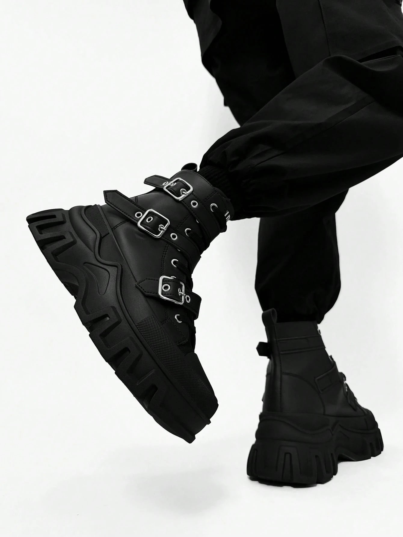 SLnU3 Men's Fashionable Thick Sole Motorcycle Boots, Solid Color Punk Street Preppy Casual Workwear Style Nightclub Outdoor Buckle Cool All-Season Versatile
