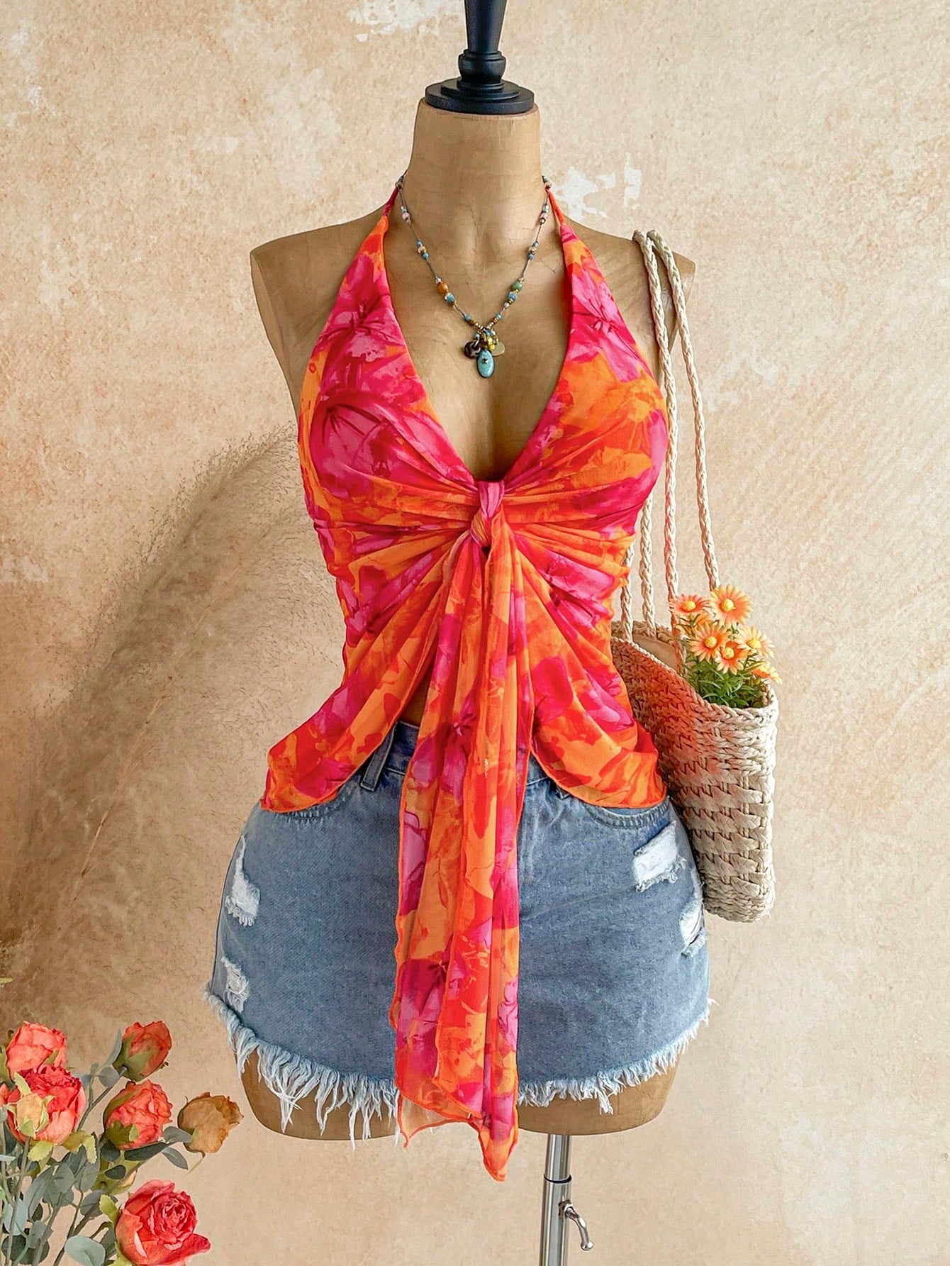 Soleia Plus Size Women's Floral Print Pleated Halter Neck Tie Top, Fashionable Versatile For Dating And Outings