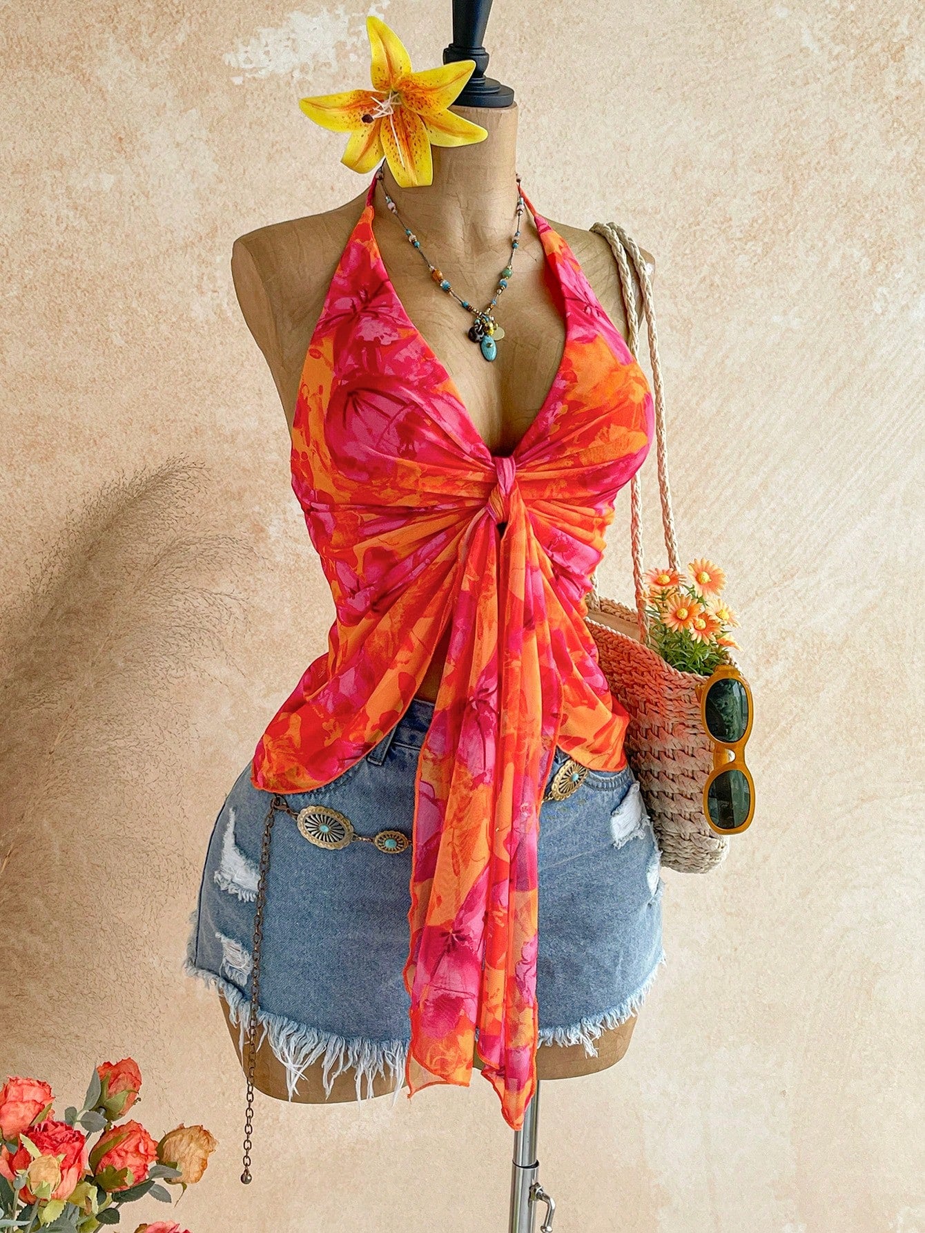 Soleia Plus Size Women's Floral Print Pleated Halter Neck Tie Top, Fashionable Versatile For Dating And Outings