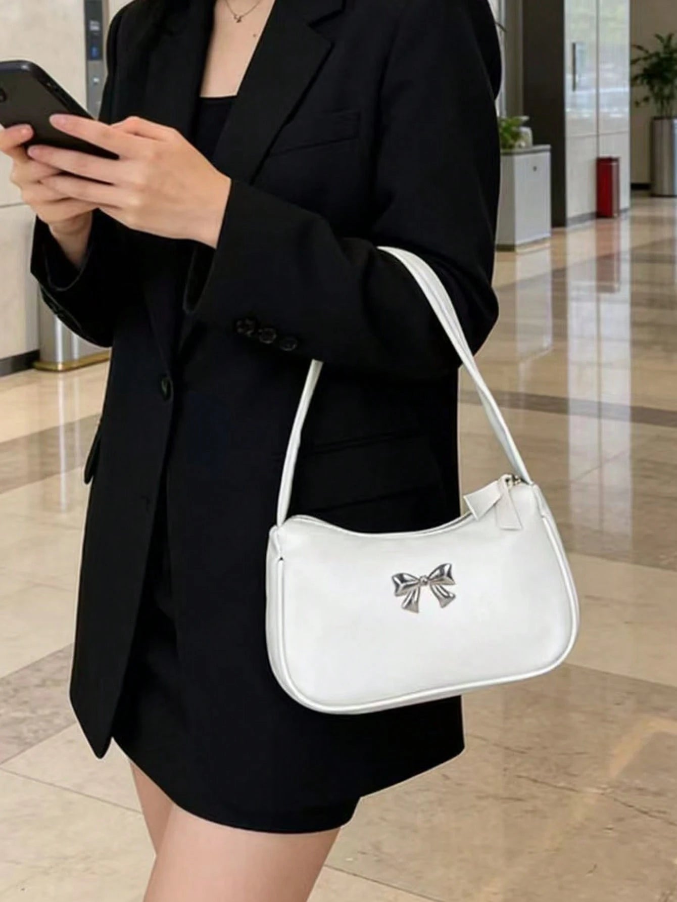 Solid Color Mini Underarm Shoulder Bag, PU Leather Small Bag, Minimalist Casual Versatile Handbag, Fashion Metal Butterfly Large Capacity Zipper Baguette Bag, Coin Purse, Phone Bag For Shopping, Datin