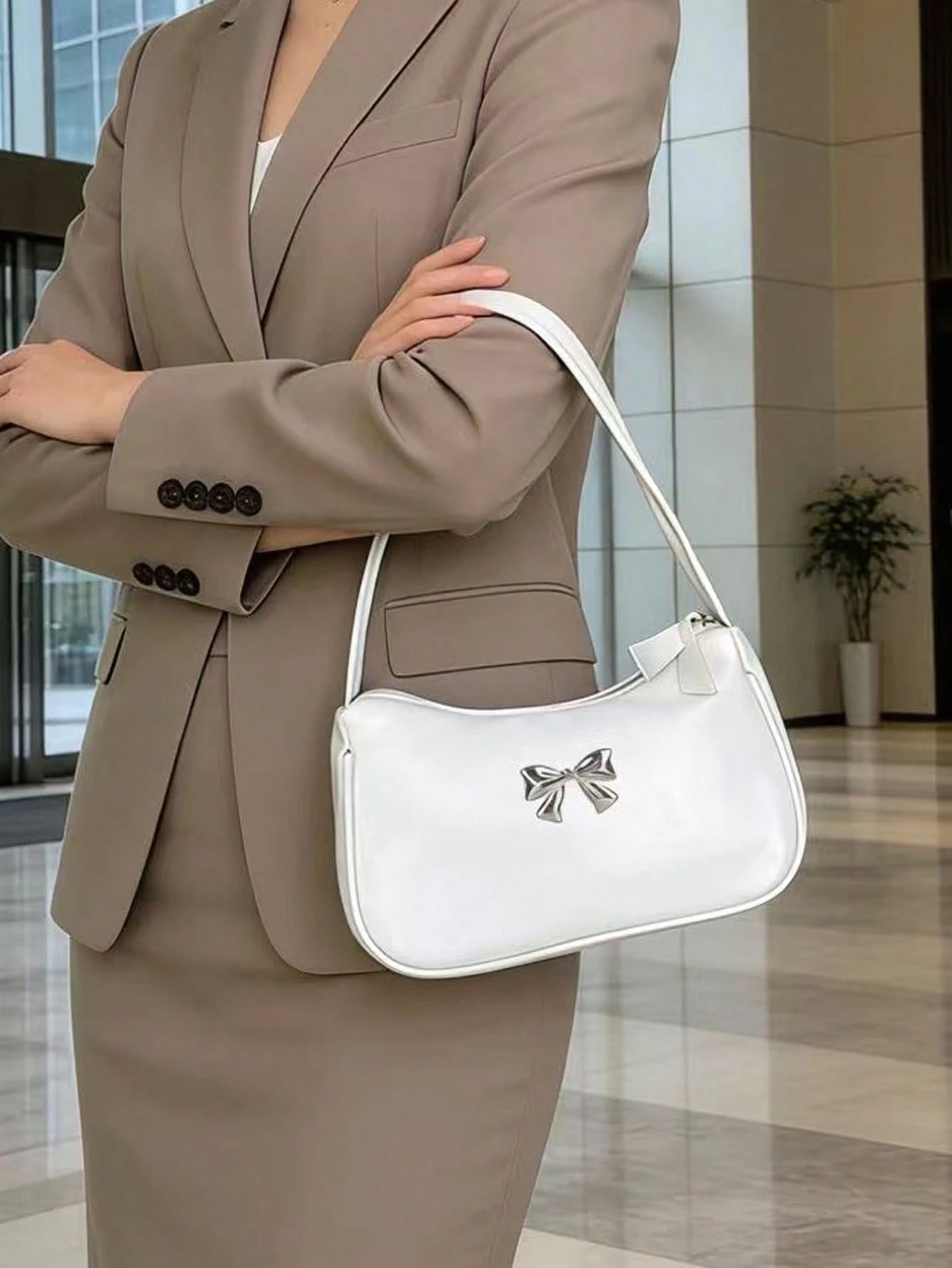 Solid Color Mini Underarm Shoulder Bag, PU Leather Small Bag, Minimalist Casual Versatile Handbag, Fashion Metal Butterfly Large Capacity Zipper Baguette Bag, Coin Purse, Phone Bag For Shopping, Datin