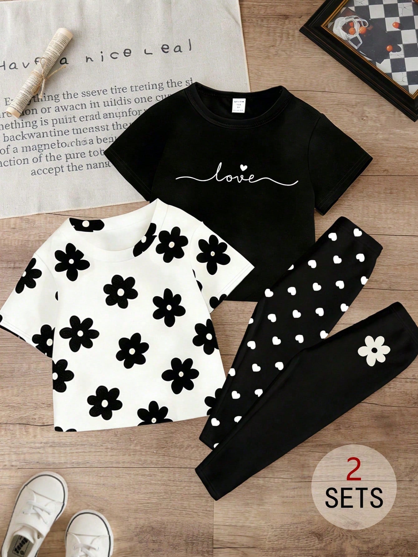 Souflis Souflis 4pcs/Set Girls' Casual Chic Black And White Cute Minimalist Heart,Floral,Letter Print Short T-Shirt And Leggings Outfit,Summer,Vacation Daily Wear