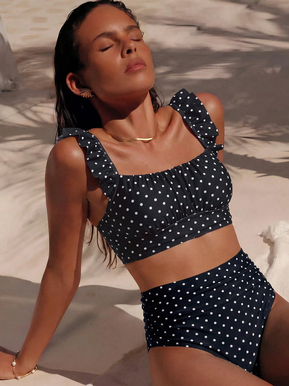 Swim Basics 2pcs Women's Pink Summer Cute Beach Party Holiday Holiday Polka Dot Ruffle Strap Pleated Front Top And High Waist Ruched Triangle Bottoms Bikini Set