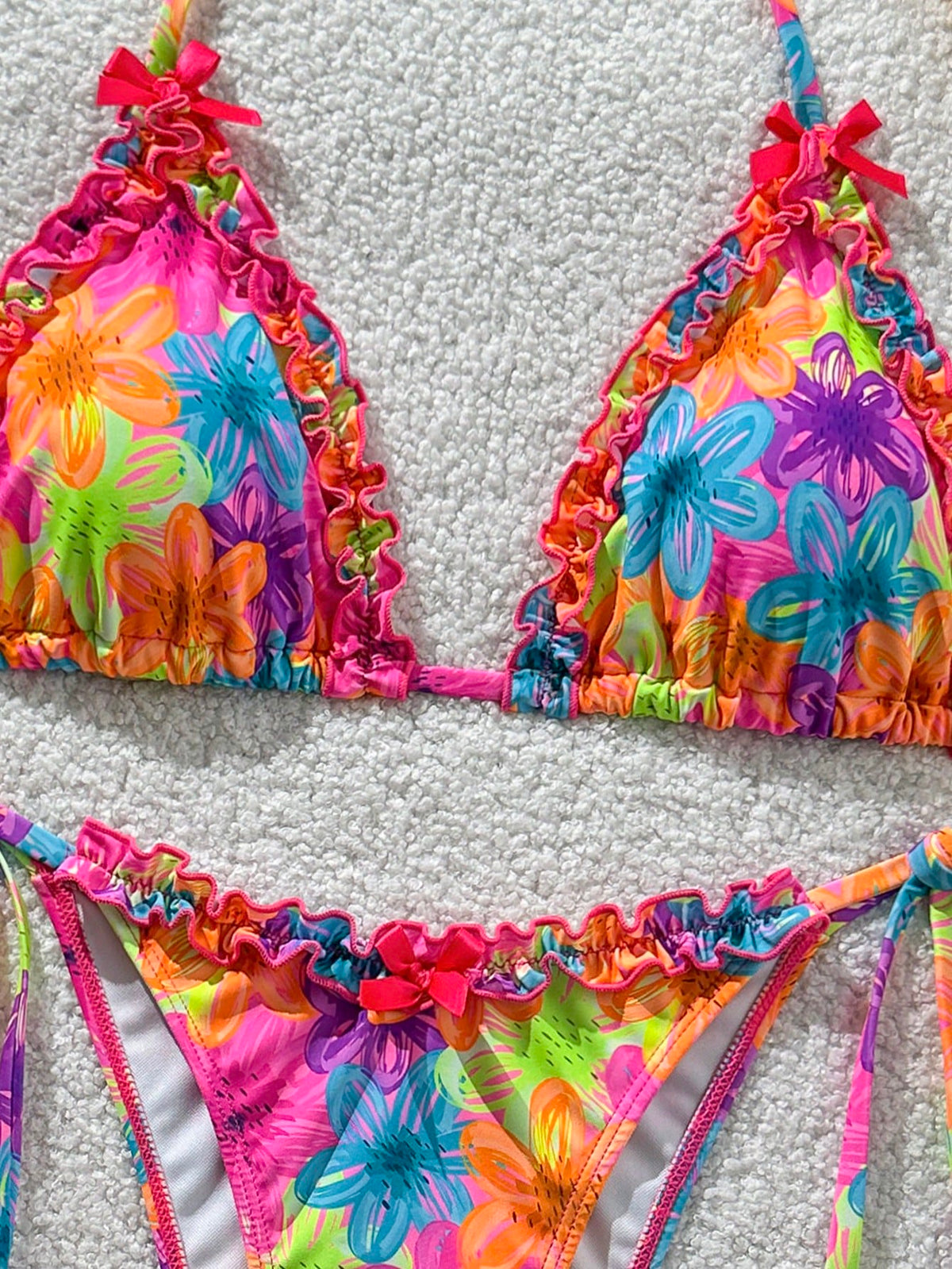 Swim Mod 2pcs Spring/Summer Beach Vacation Colorful Floral Random Print Bow Accessory Halter Triangle Cup Bra And Side Tie Bikini Bottom Sexy Bikini Set